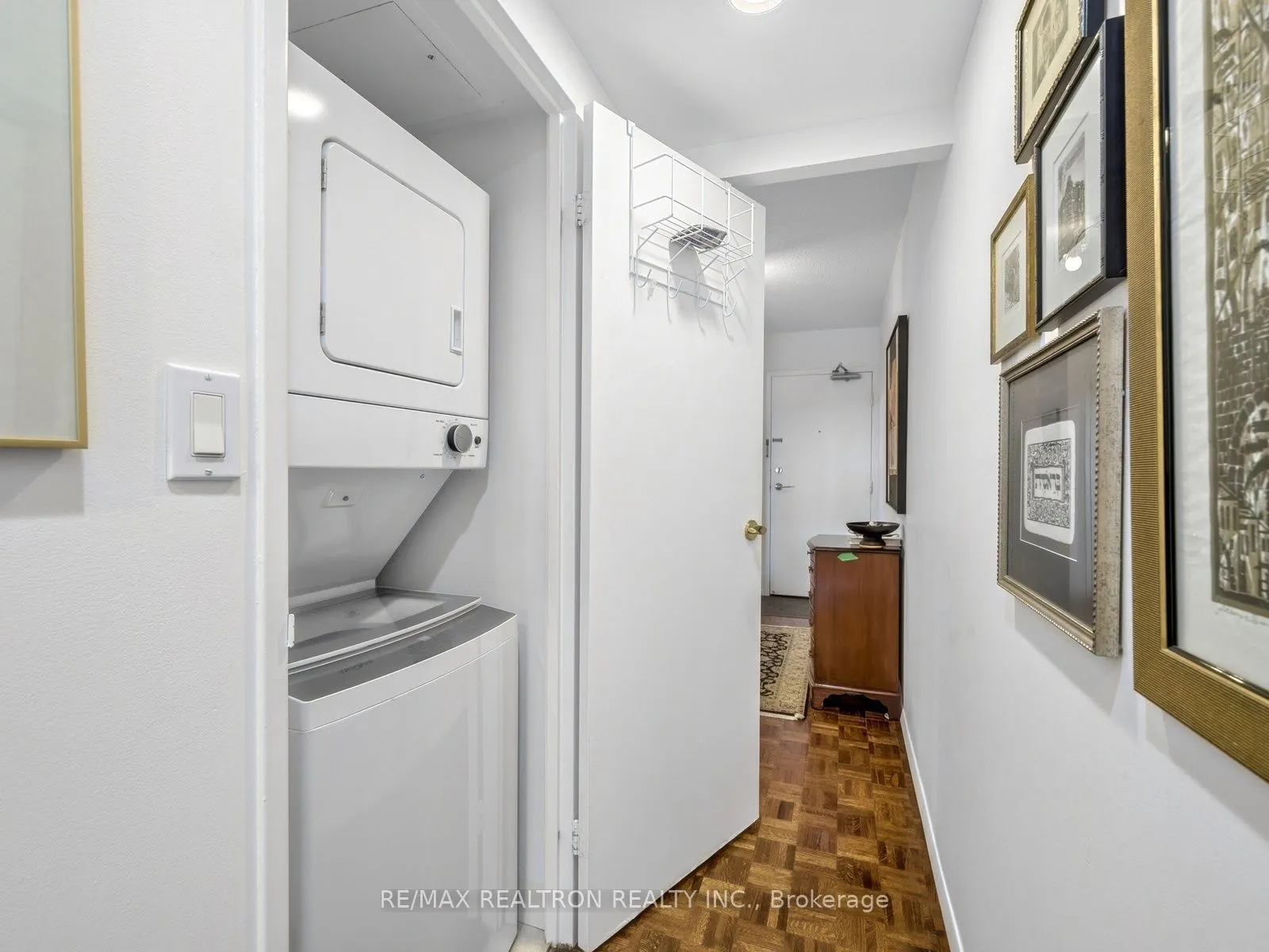 260 Heath Street W #1502