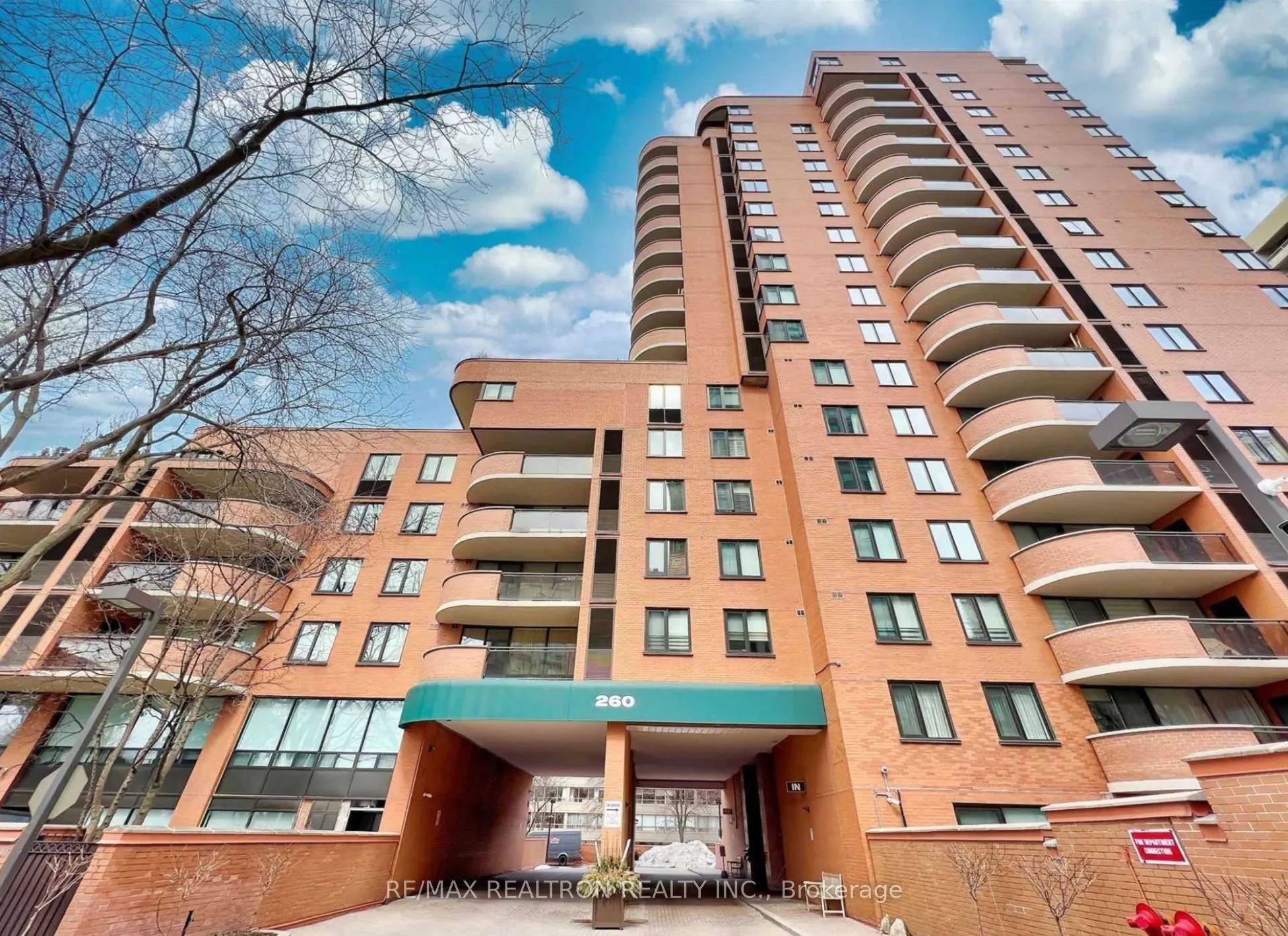 260 Heath Street W #1502