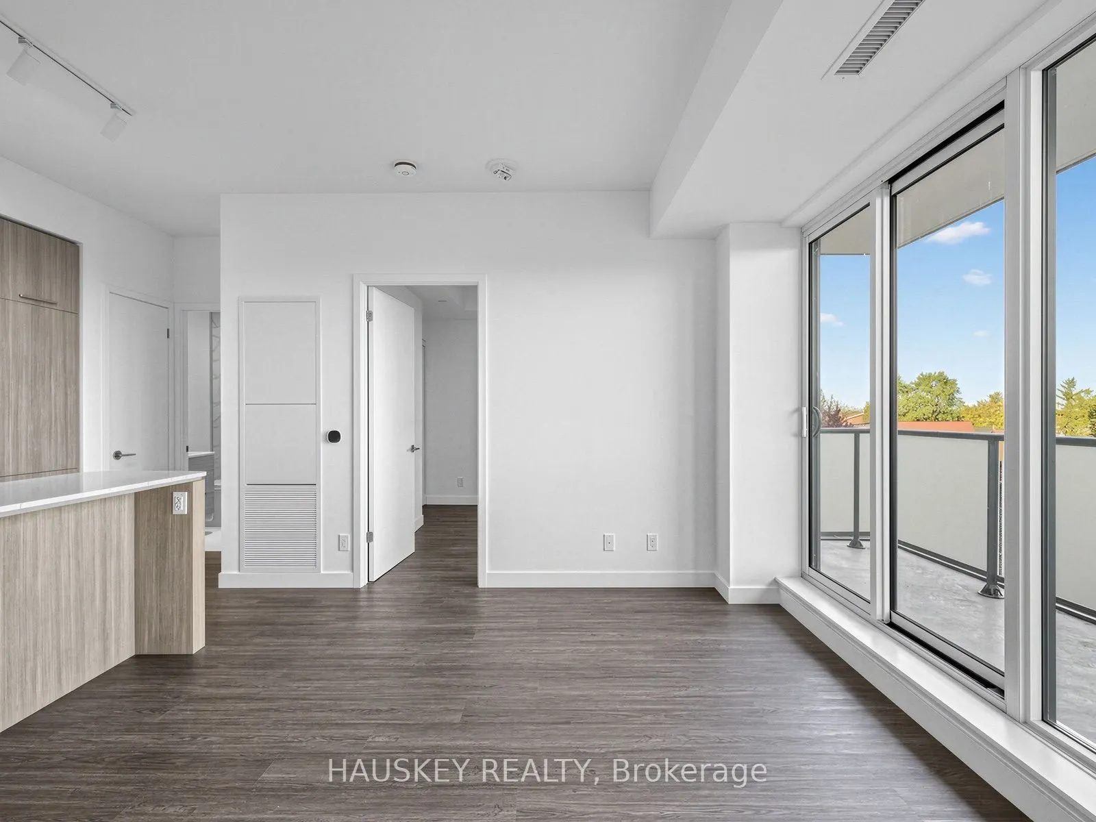 180 Alberta Avenue #603