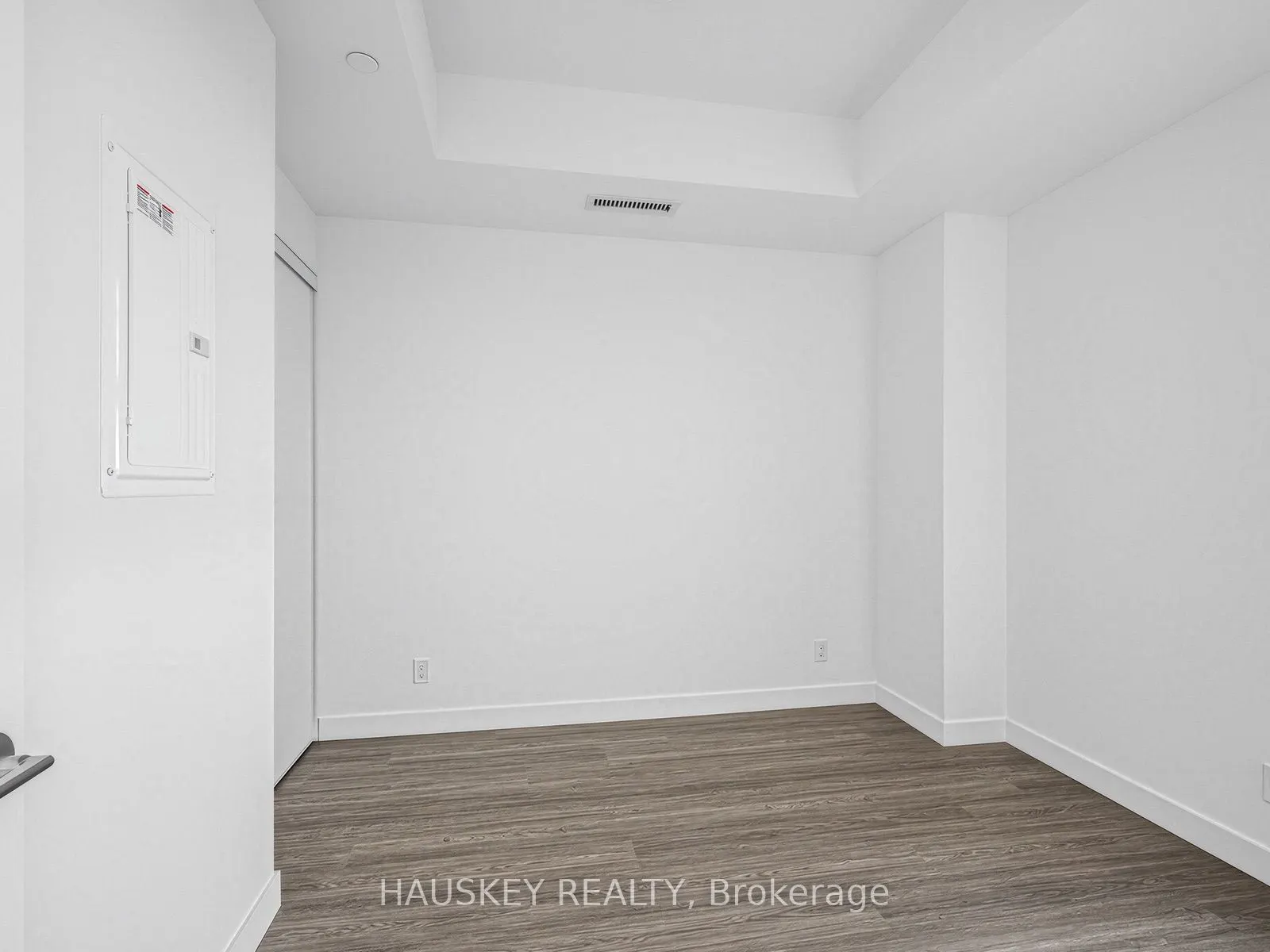 180 Alberta Avenue #603