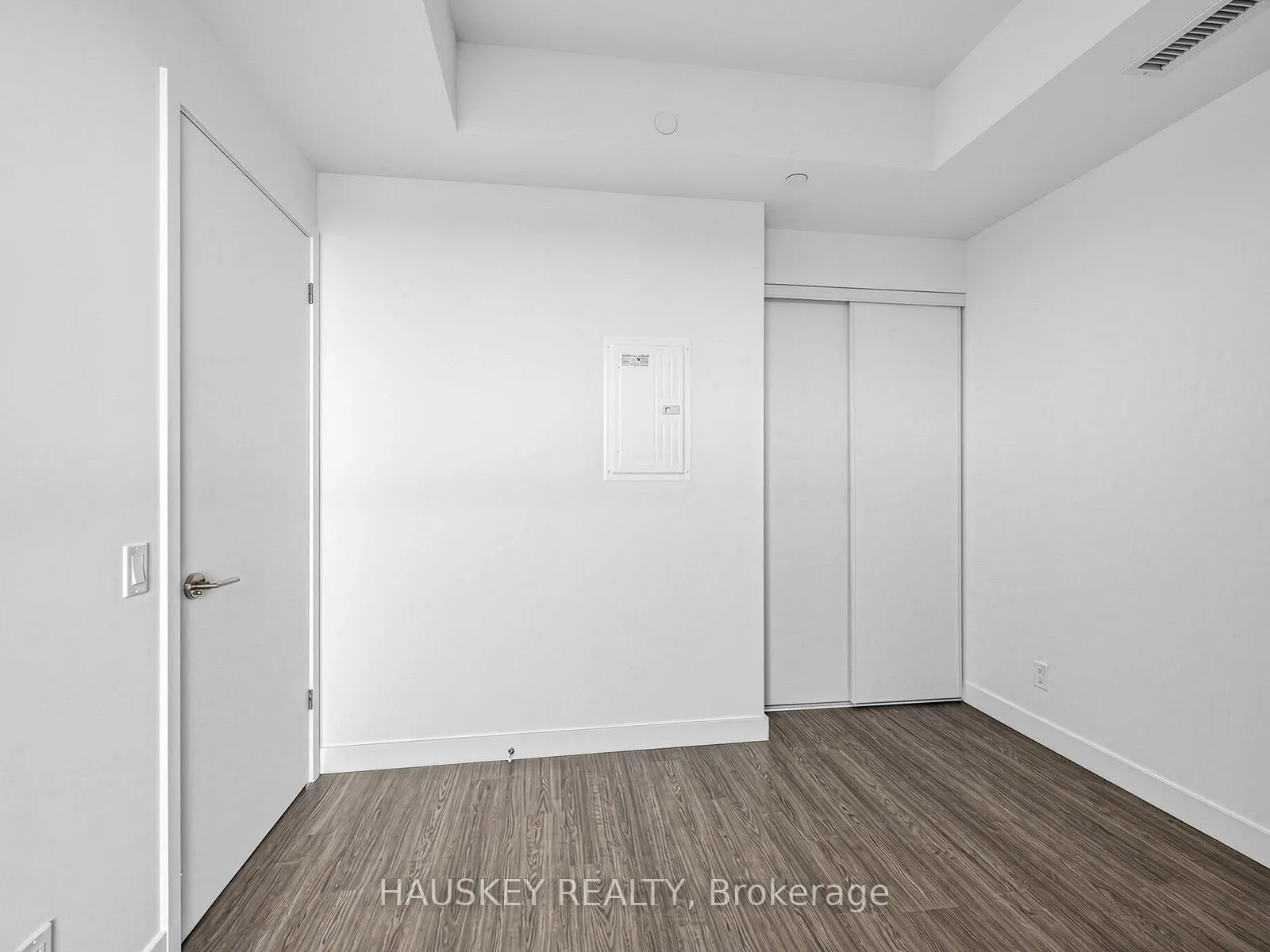 180 Alberta Avenue #603