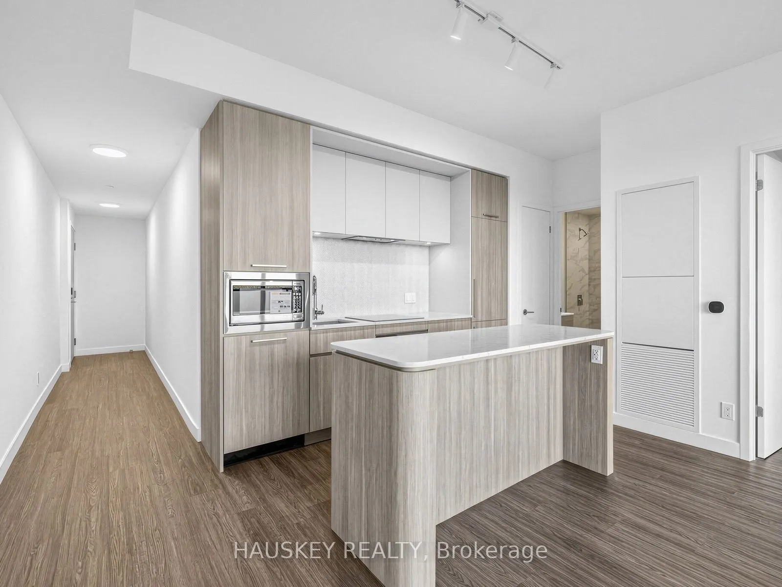 180 Alberta Avenue #603