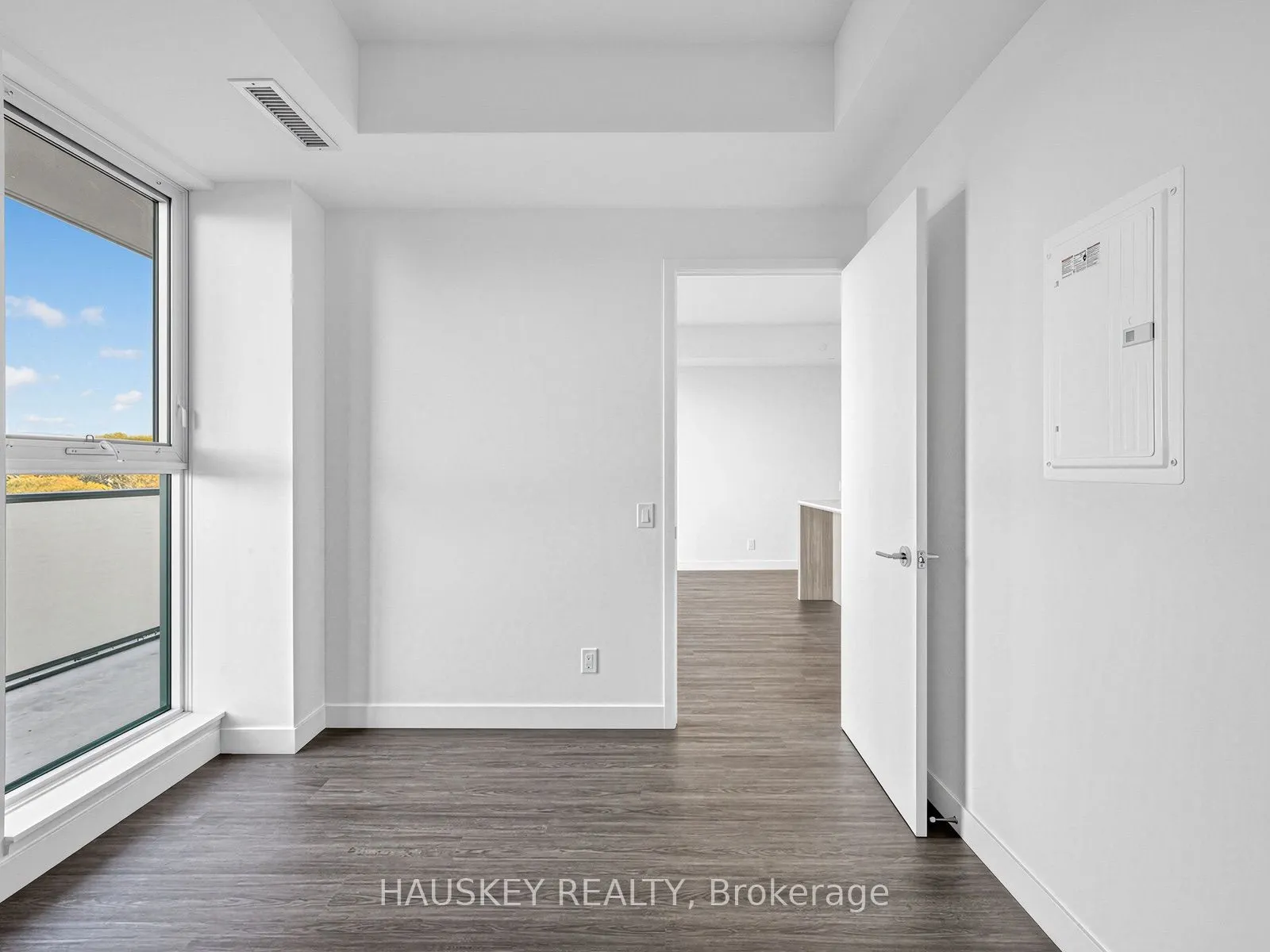 180 Alberta Avenue #603