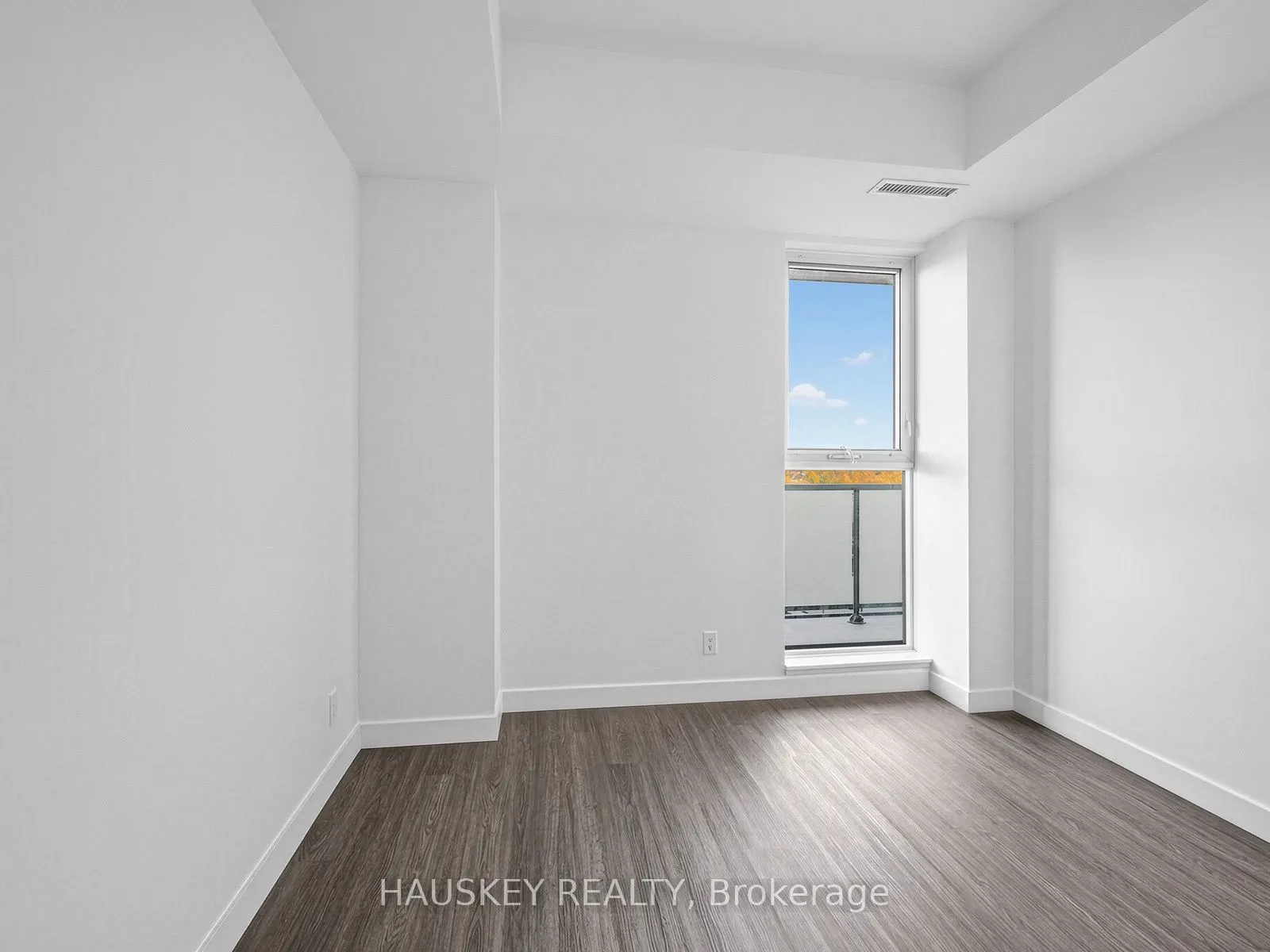 180 Alberta Avenue #603