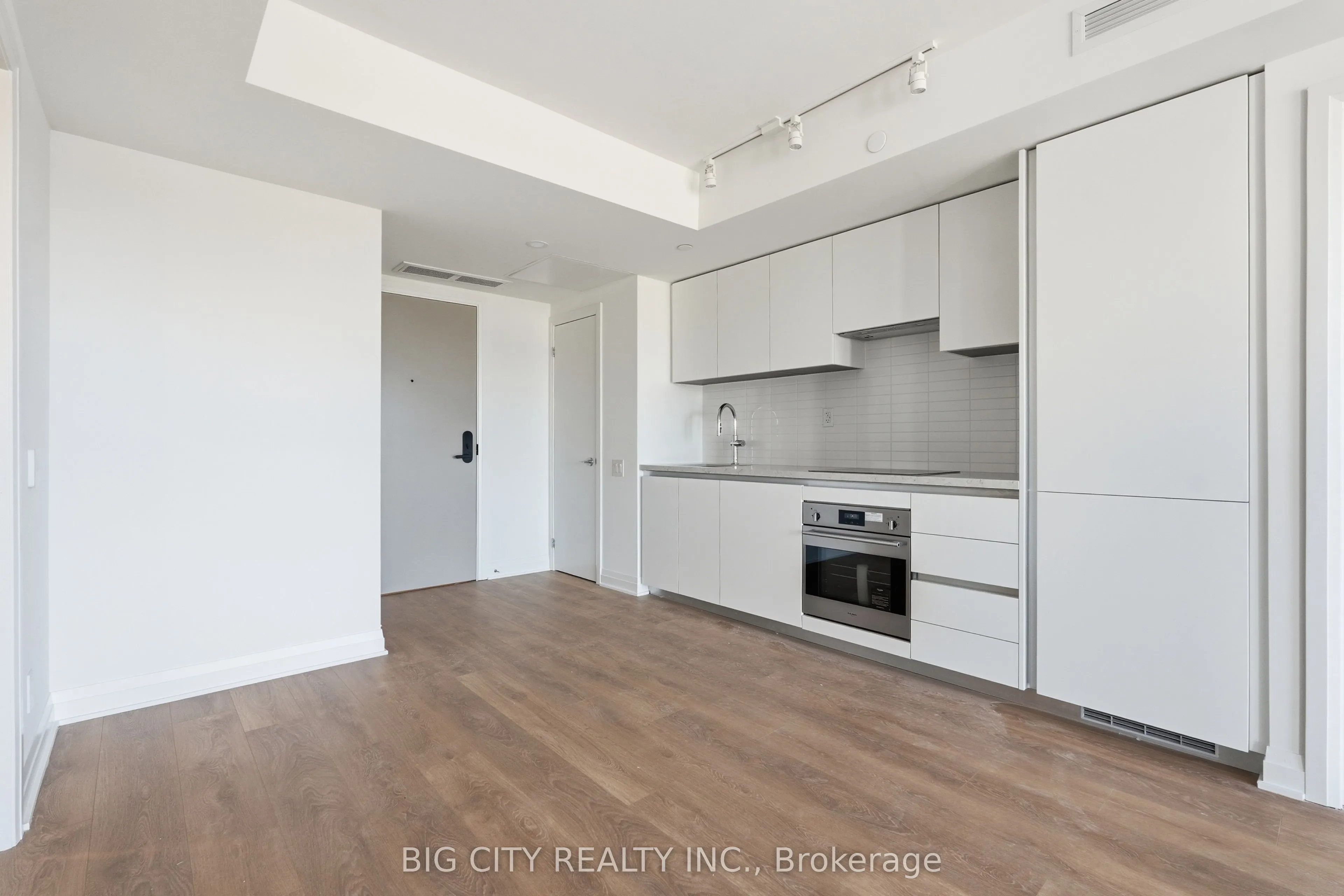 25 Frederick Todd Way #1303