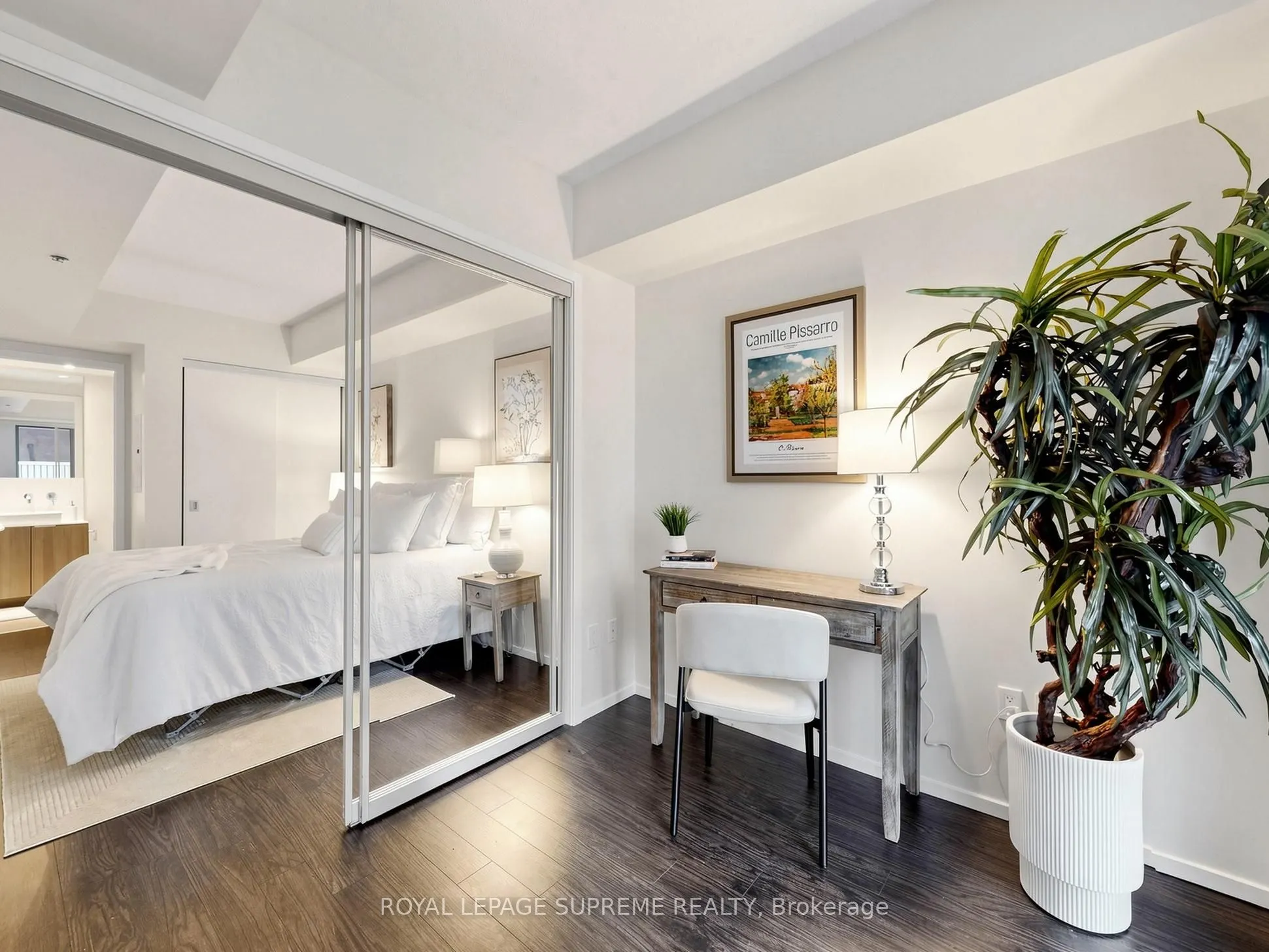 159 Dundas Street E #705