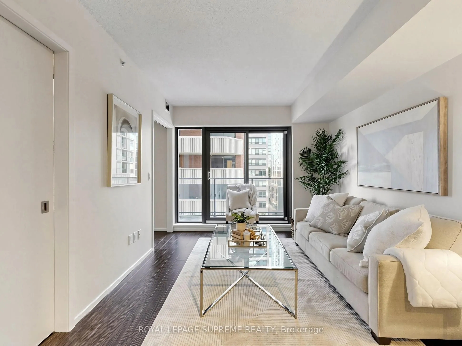 159 Dundas Street E #705