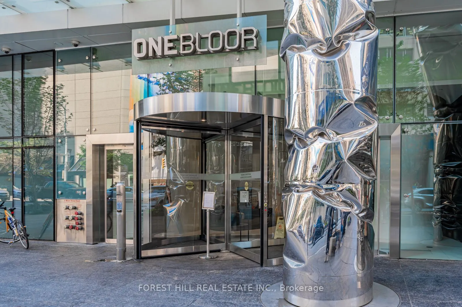 1 Bloor Street E #6805