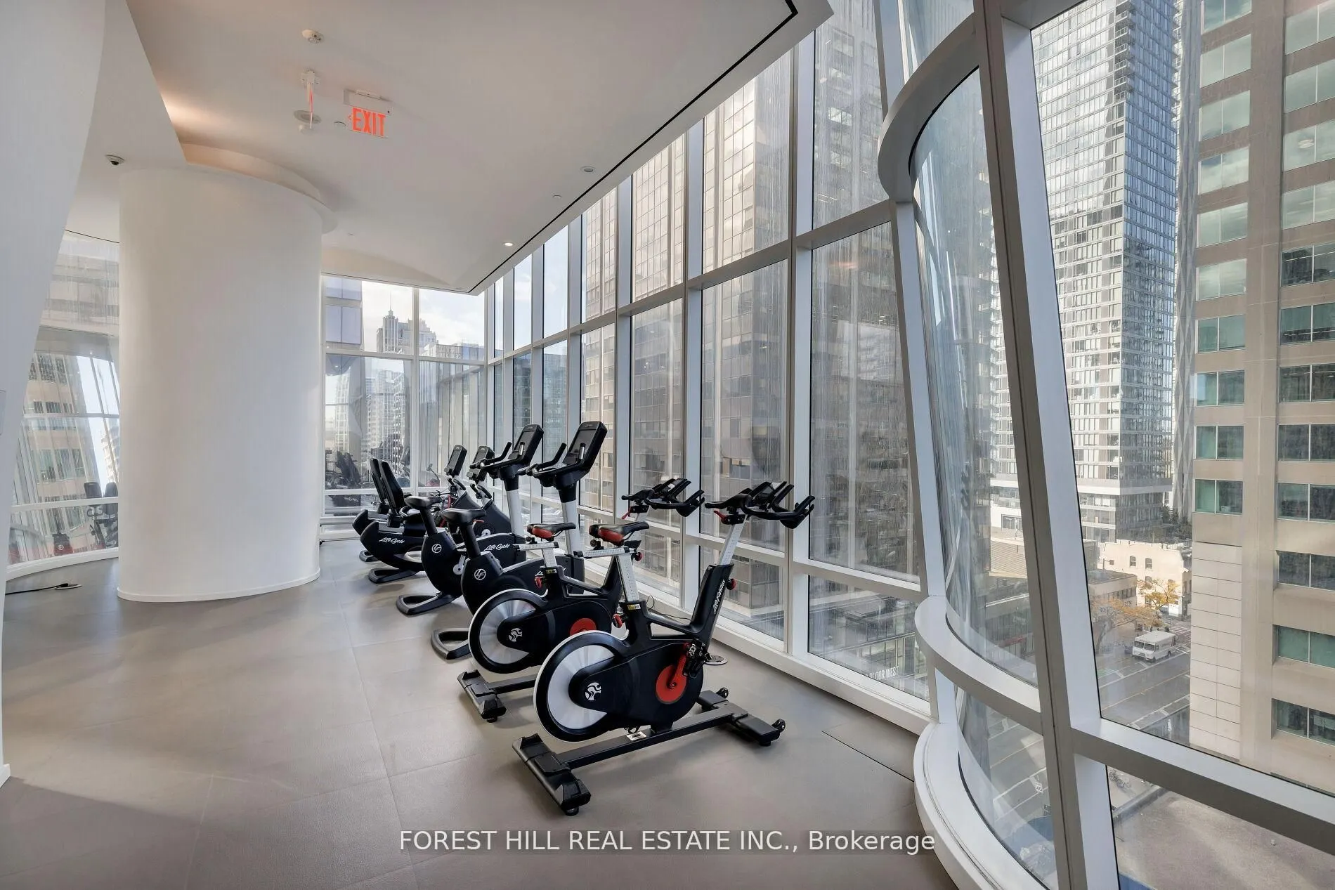 1 Bloor Street E #6805