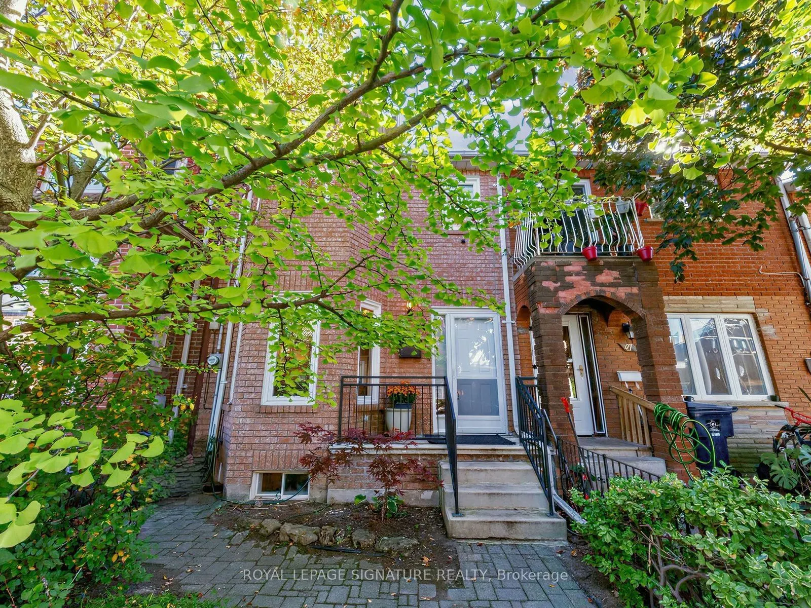 45 Robinson Street