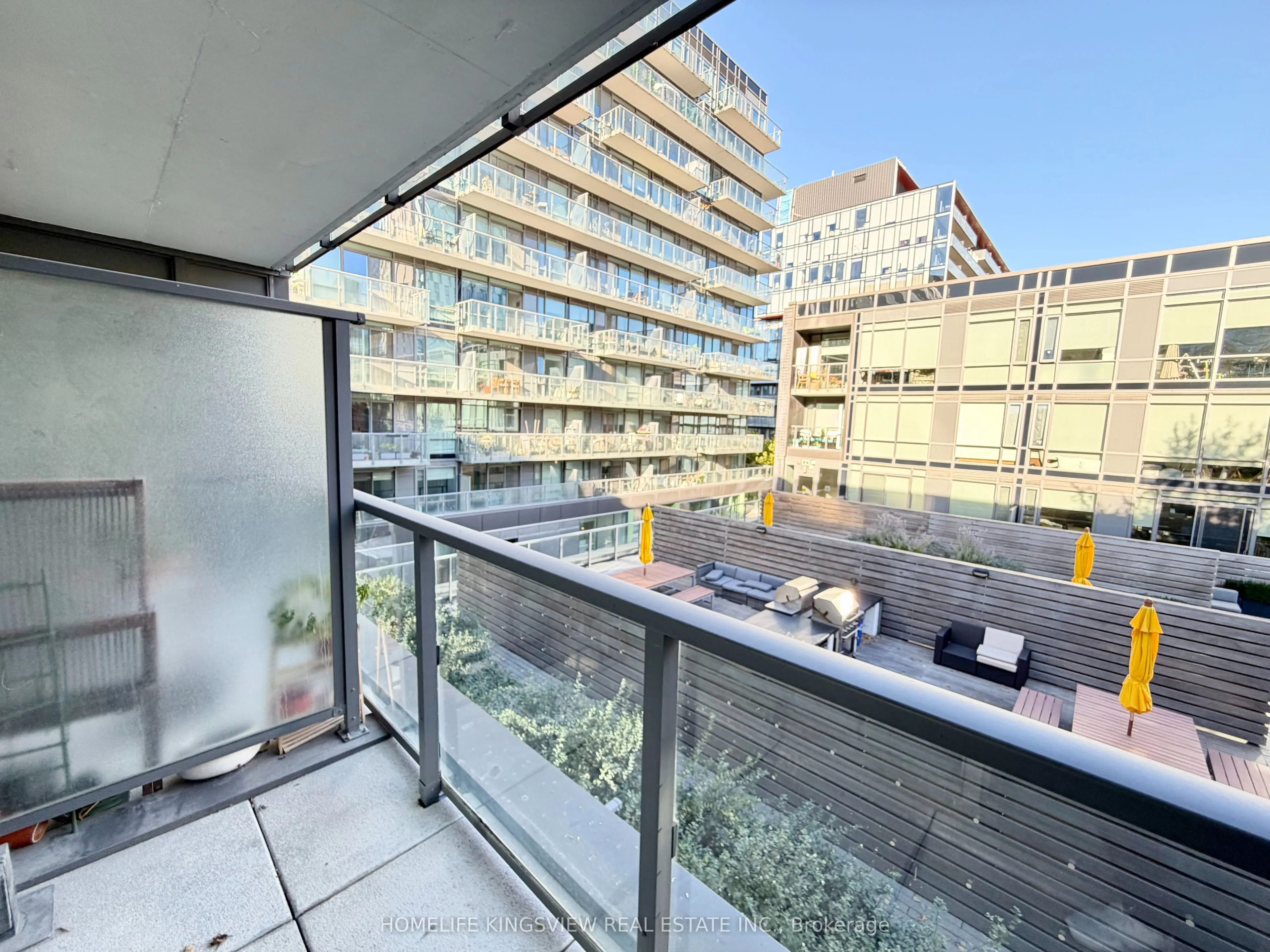455 Front Street E #N302