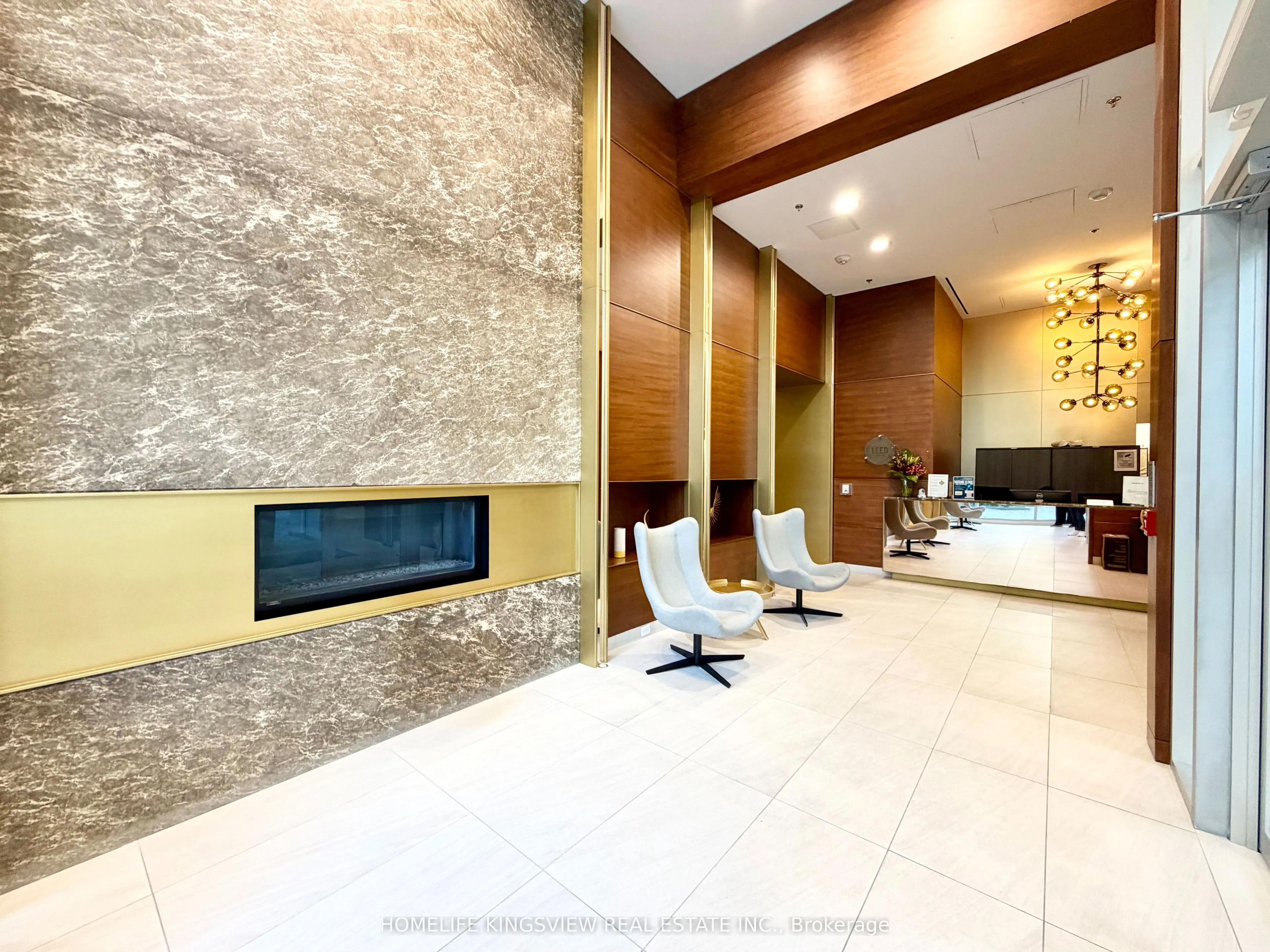 455 Front Street E #N302