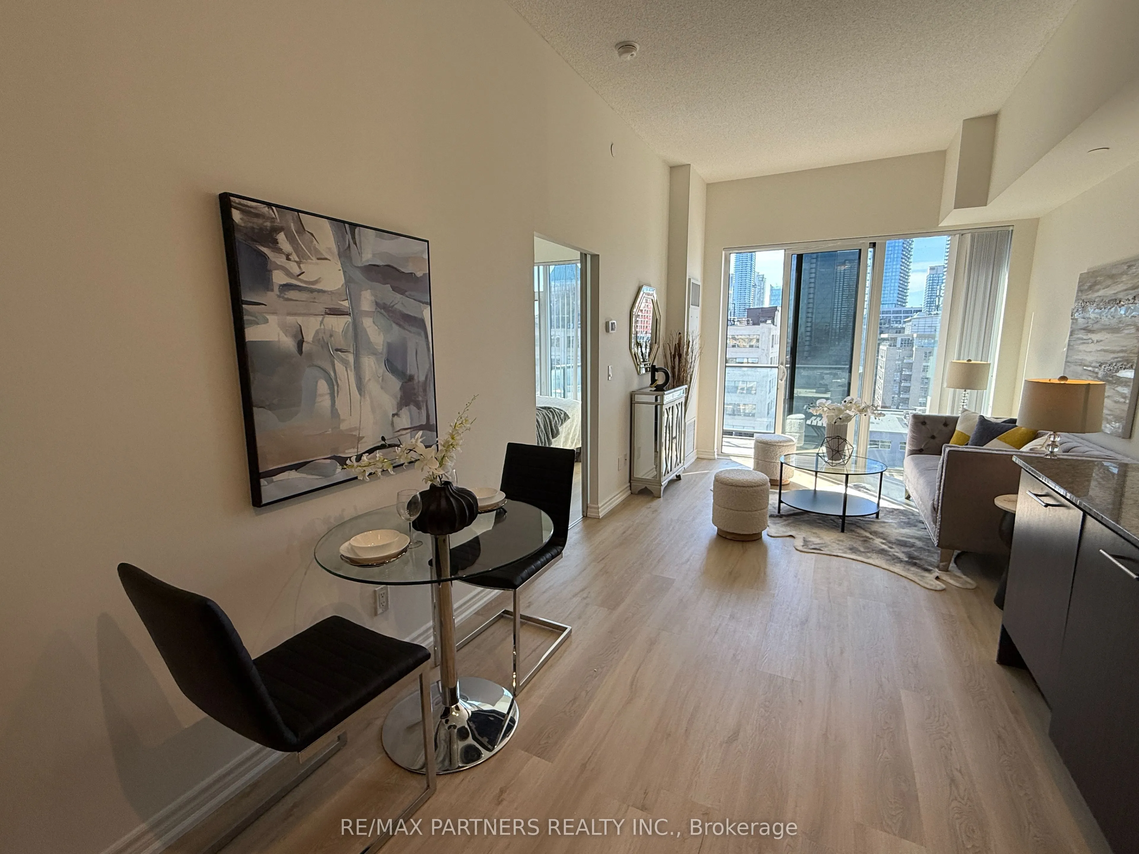 435 Richmond Street W #1106