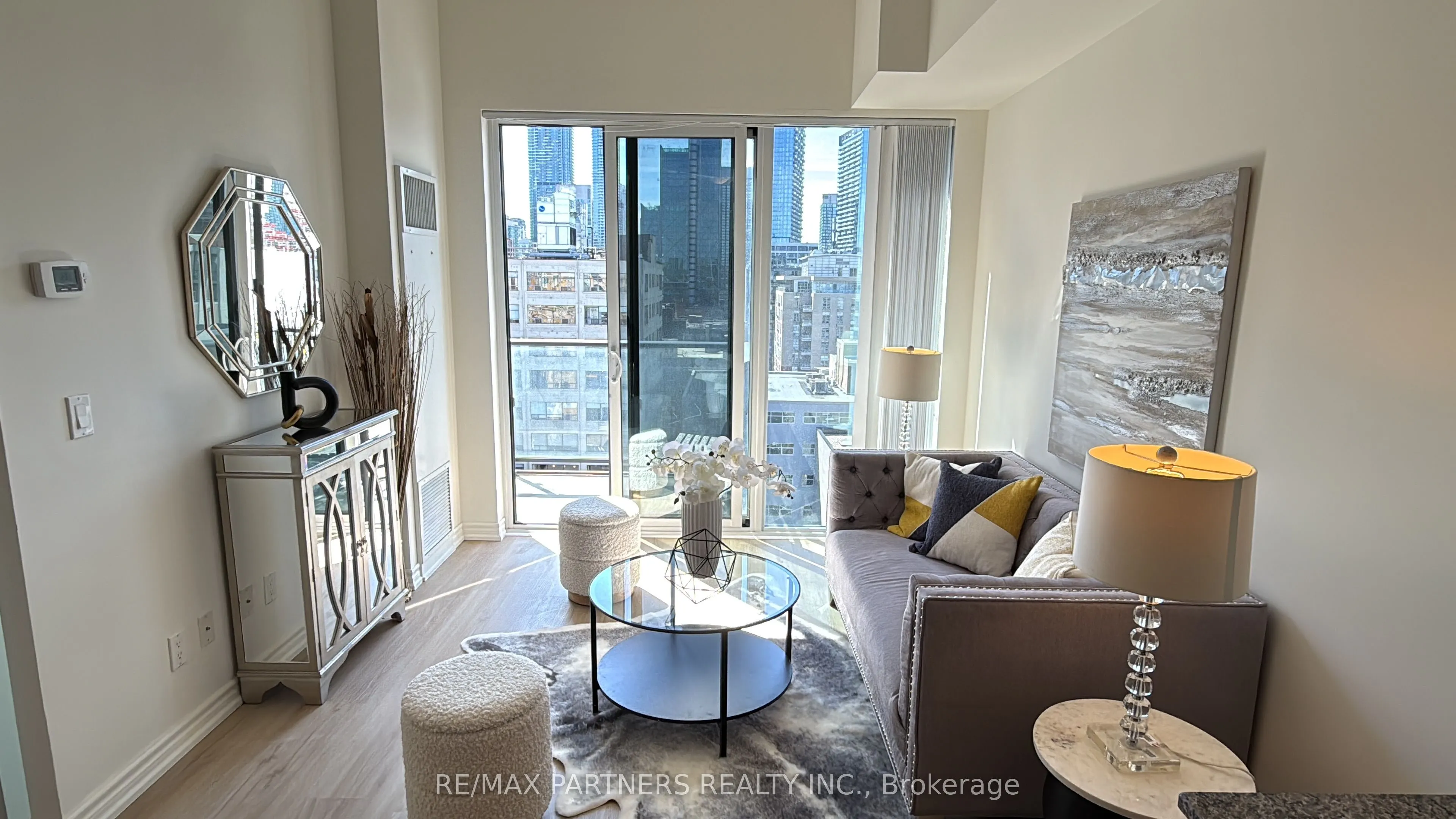 435 Richmond Street W #1106