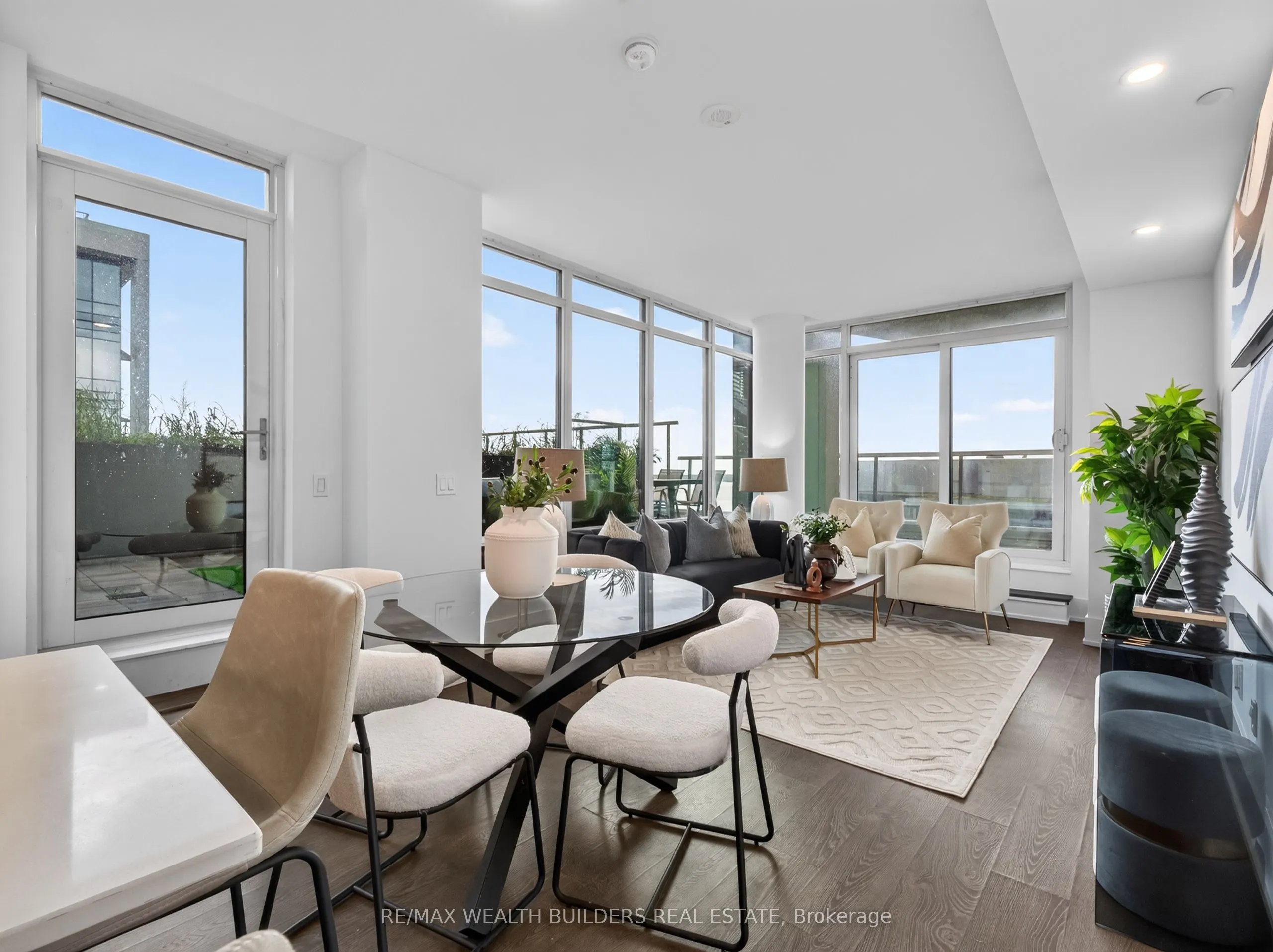 15 Merchants Wharf Way #1133
