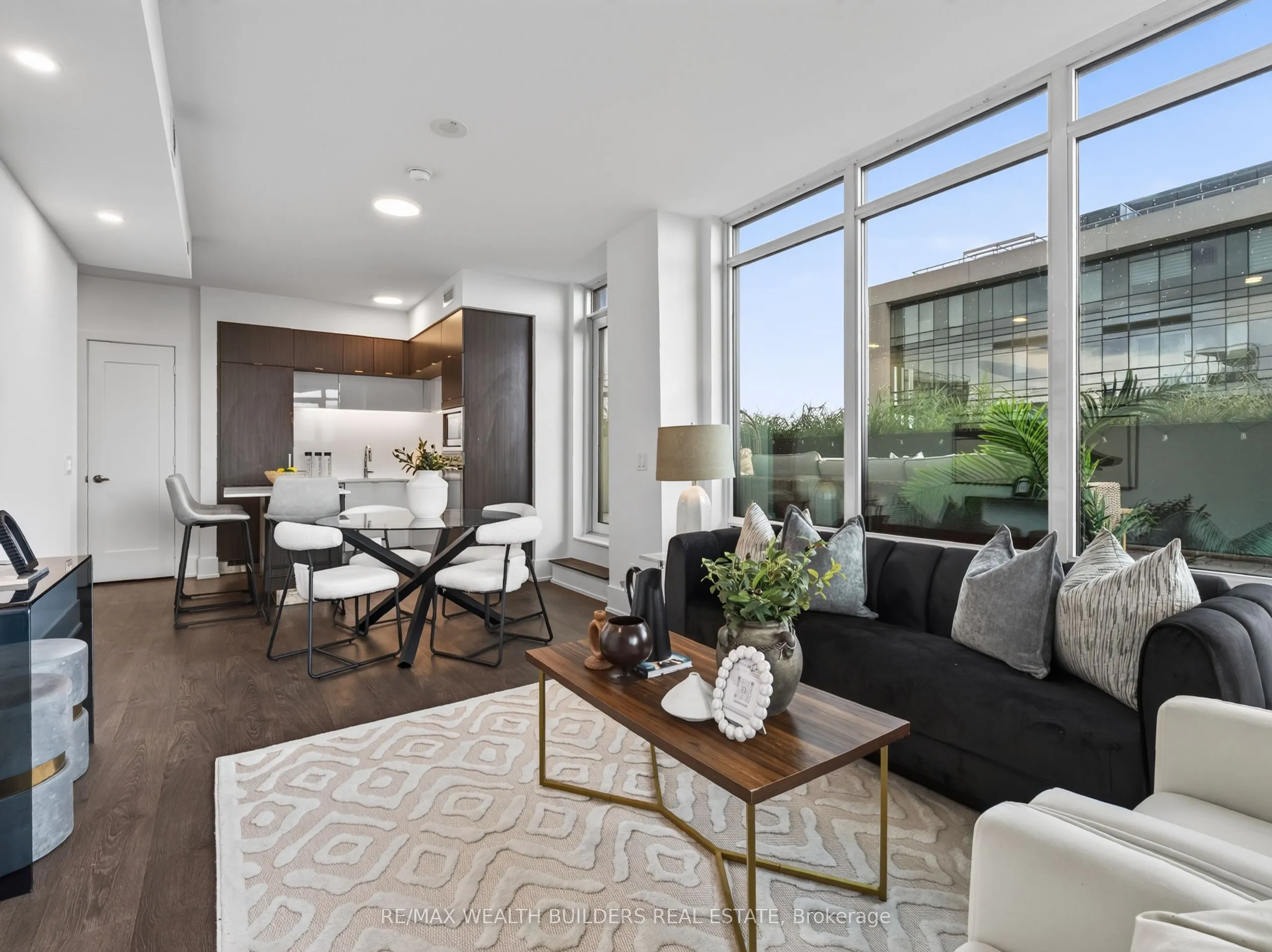 15 Merchants Wharf Way #1133