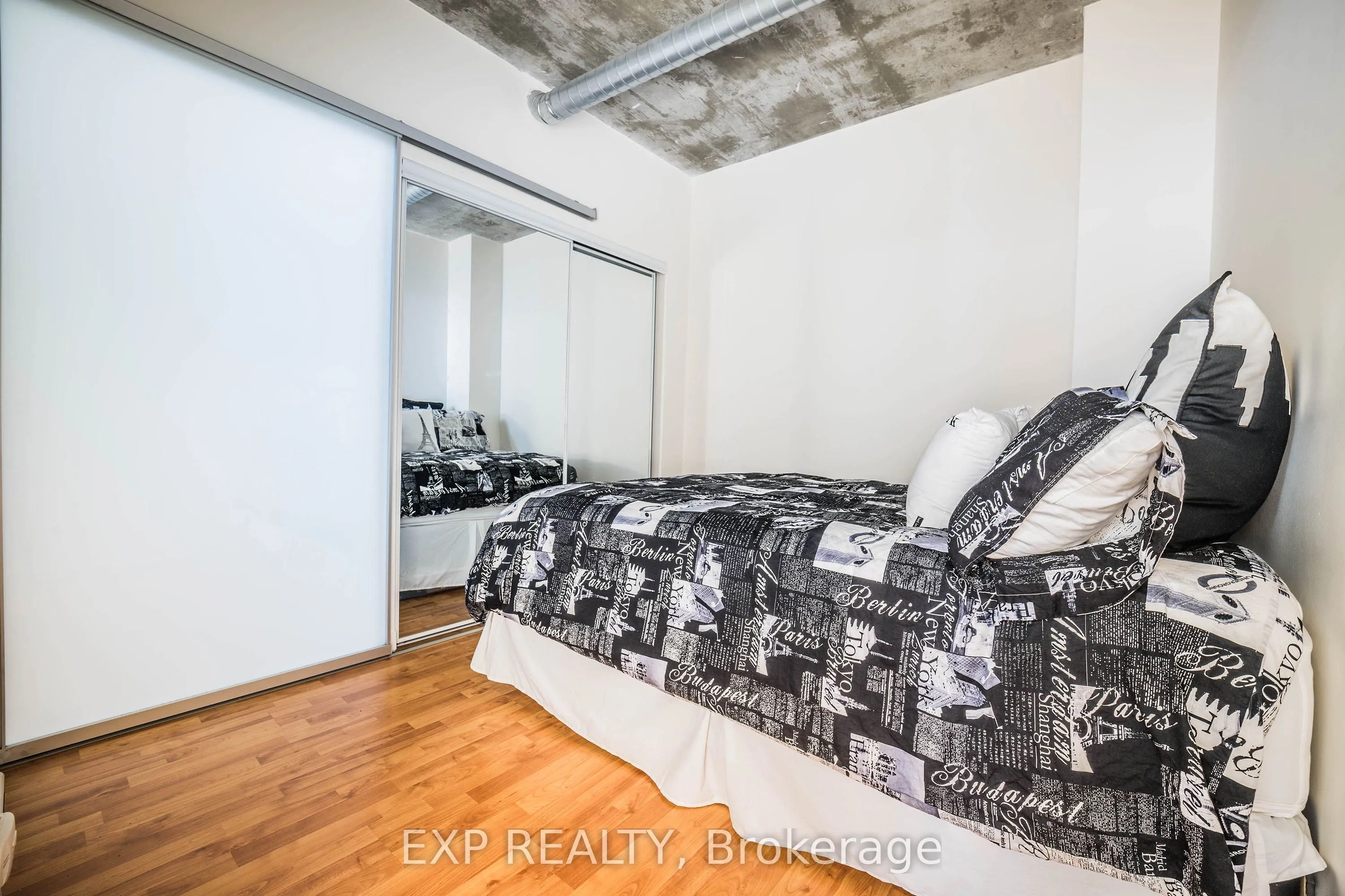 150 Sudbury Street #403
