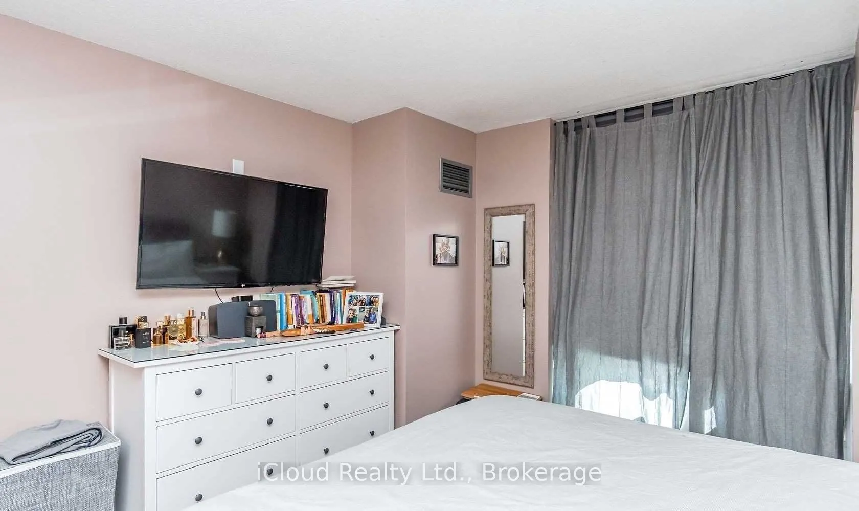 373 Front Street W #505
