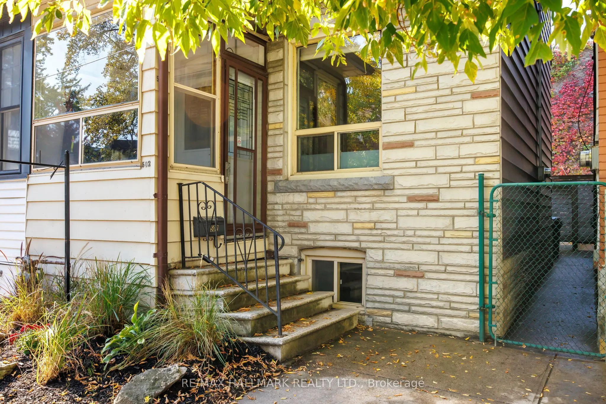 502 Lansdowne Avenue