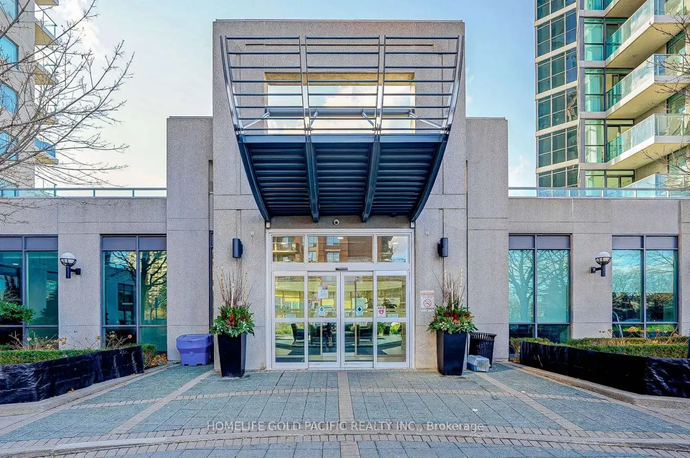 30 Harrison Garden Boulevard #610