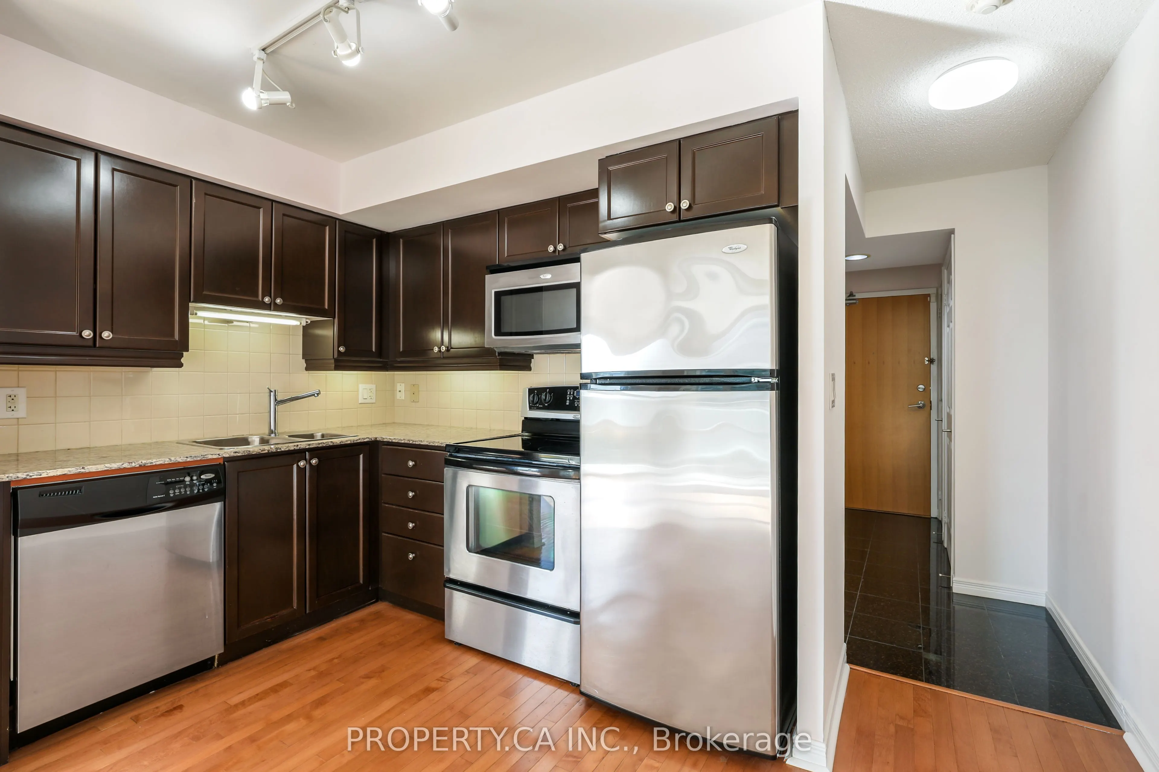 736 Spadina Avenue #1203