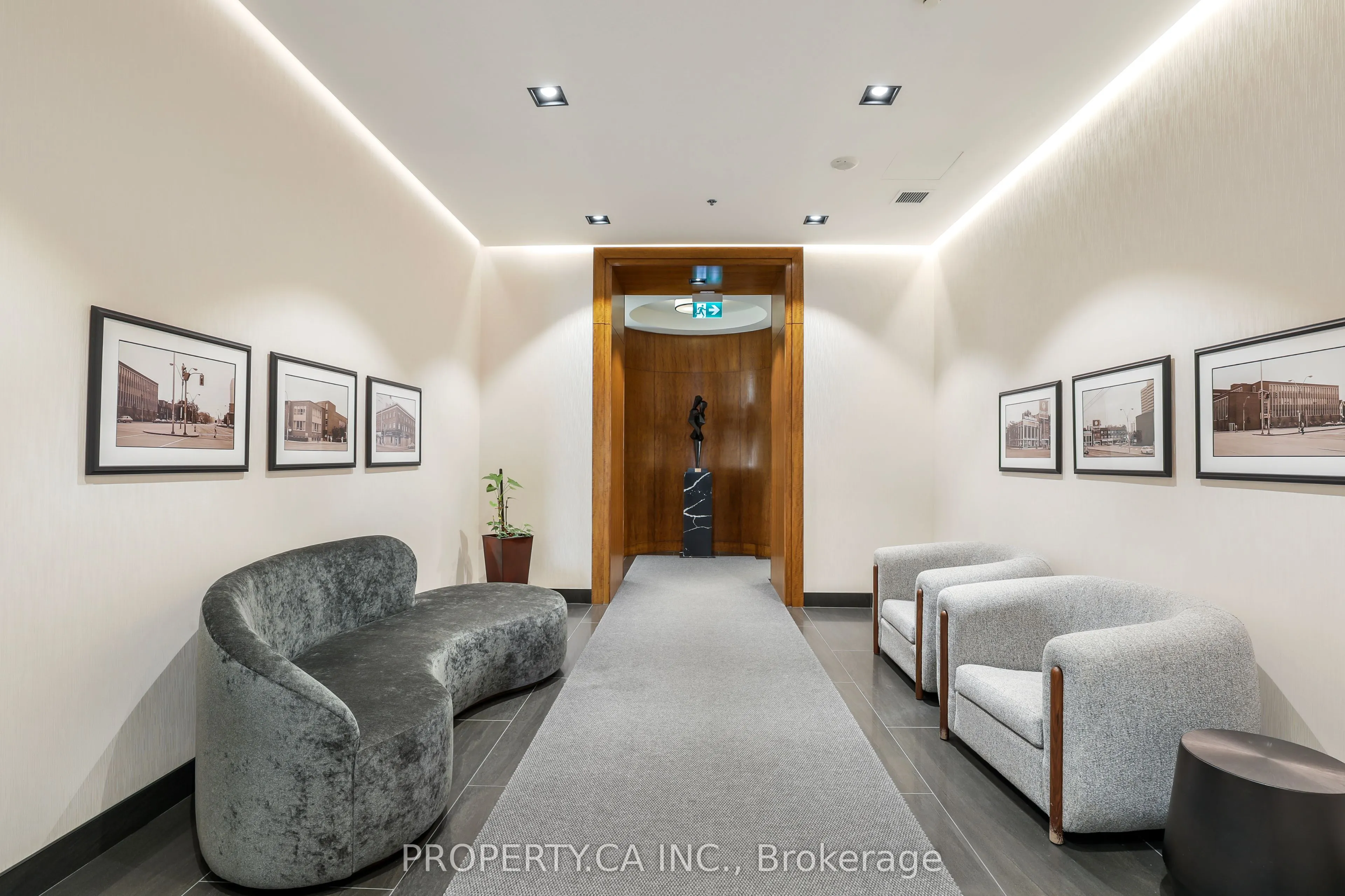 736 Spadina Avenue #1203