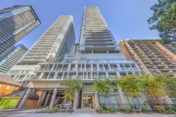 195 REDPATH Avenue #706
