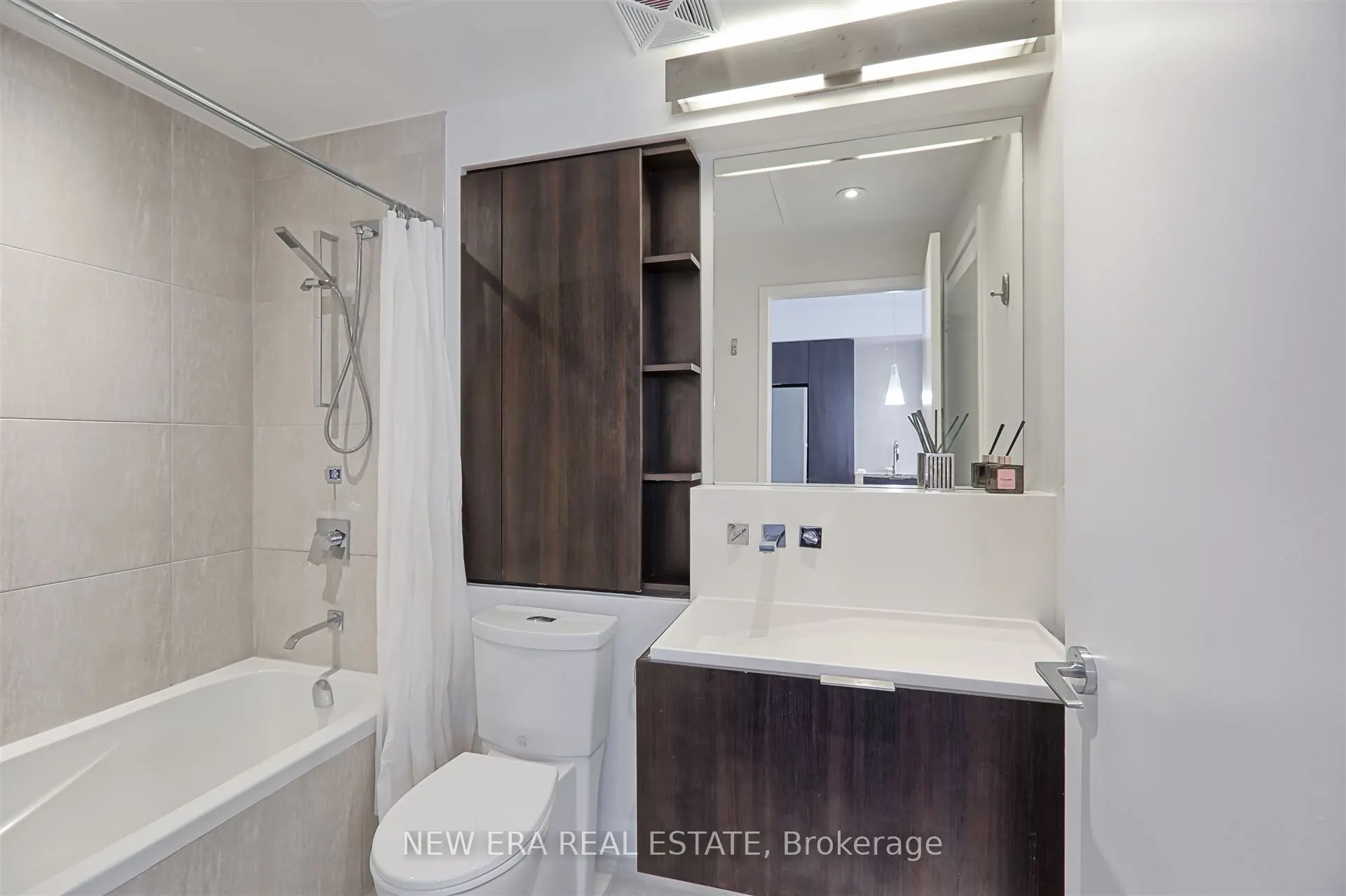 101 Charles Street E #1703