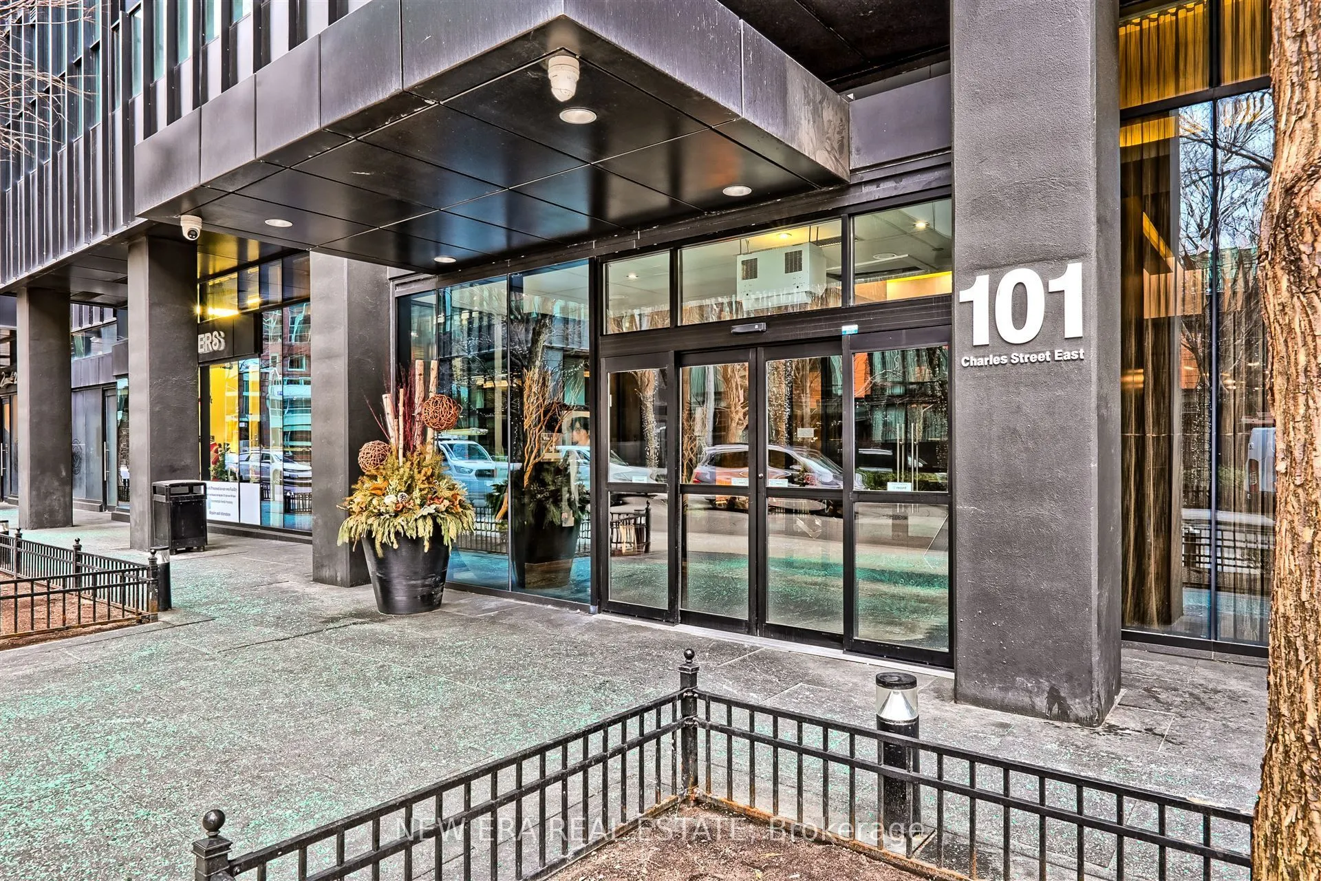 101 Charles Street E #1703