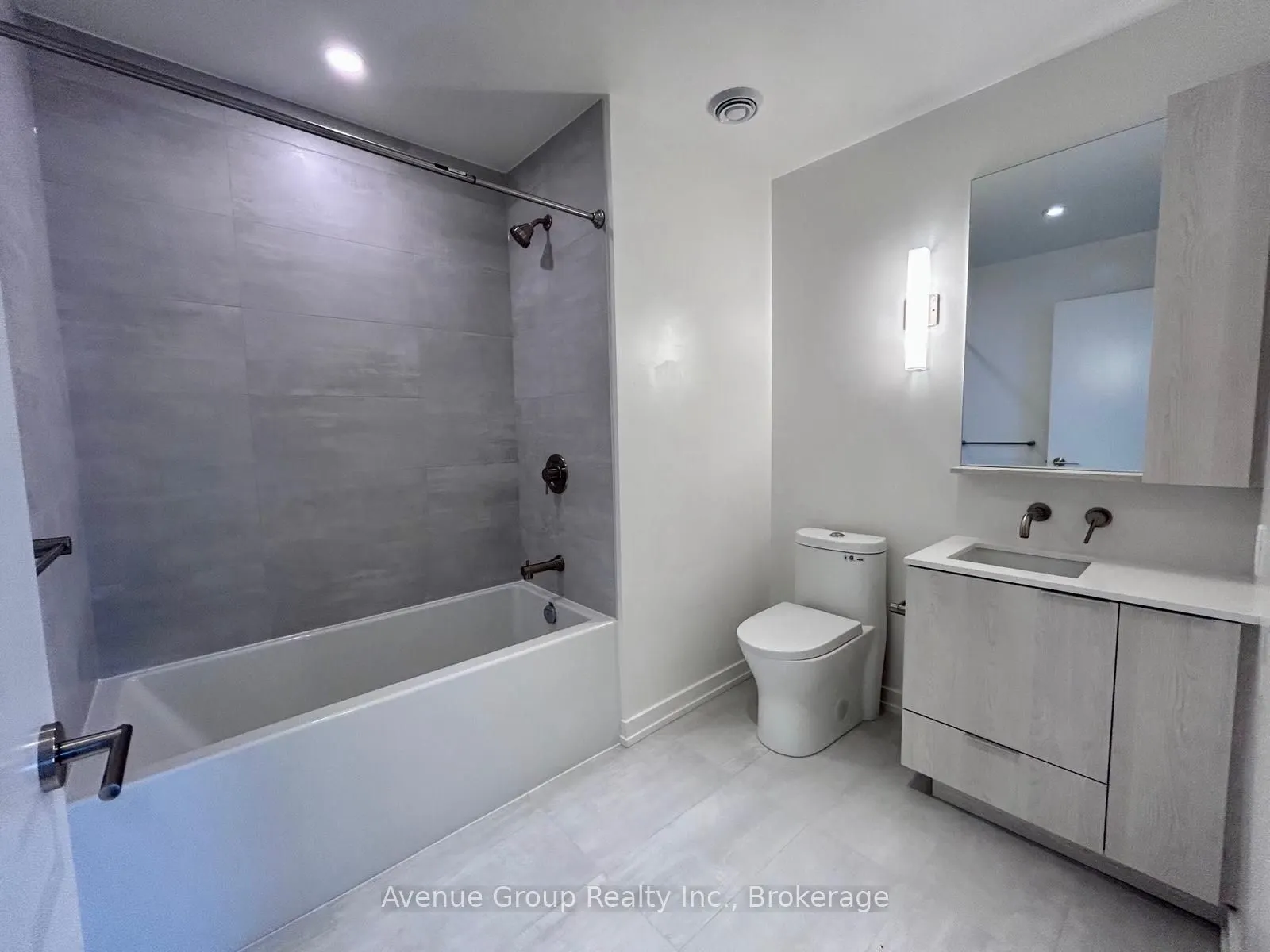 120 Broadway Avenue #1201