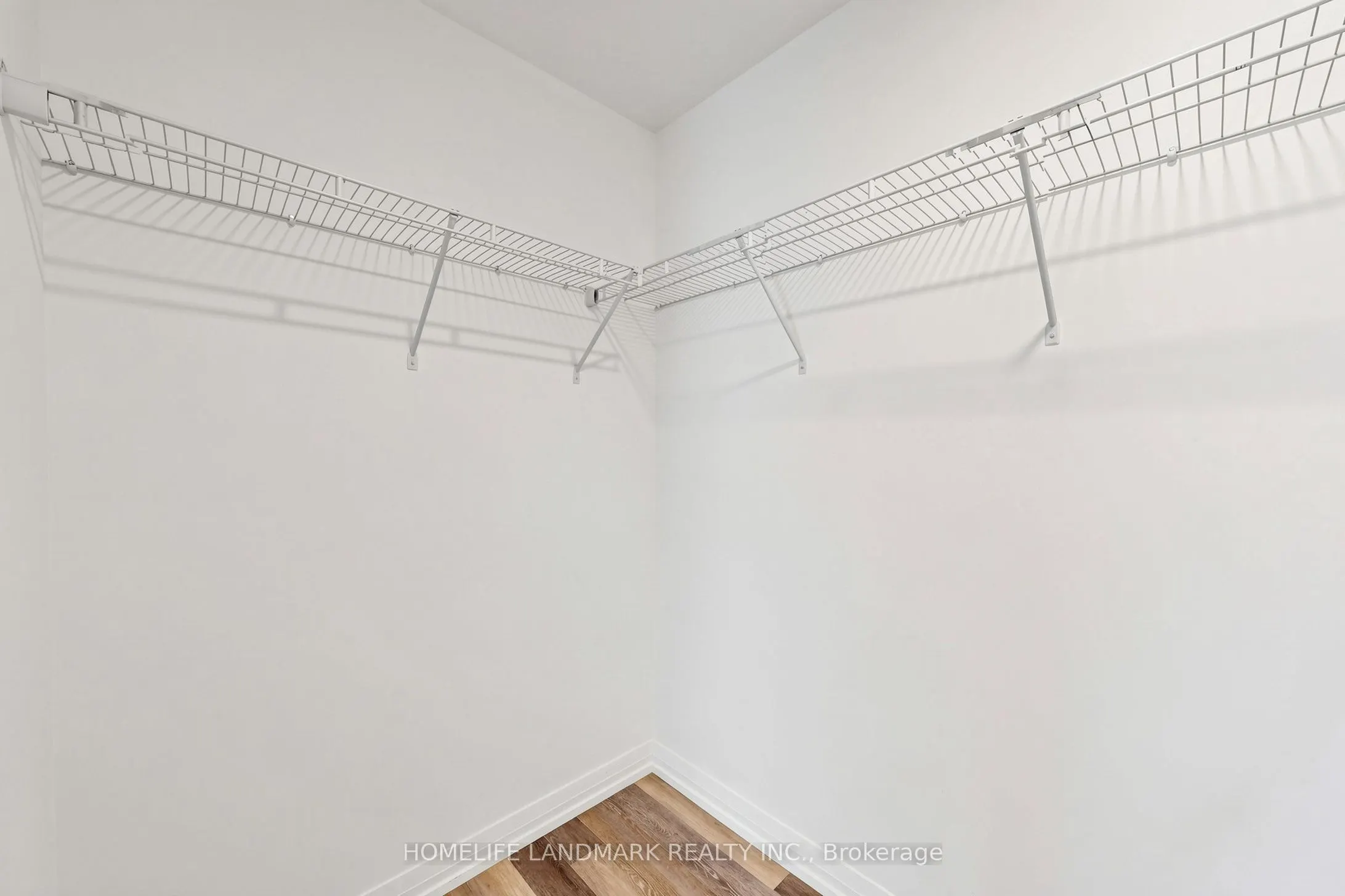 75 Canterbury Place #207