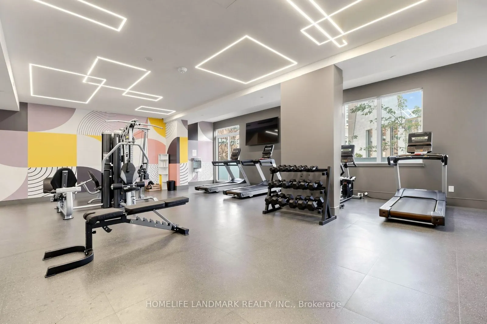 75 Canterbury Place #207