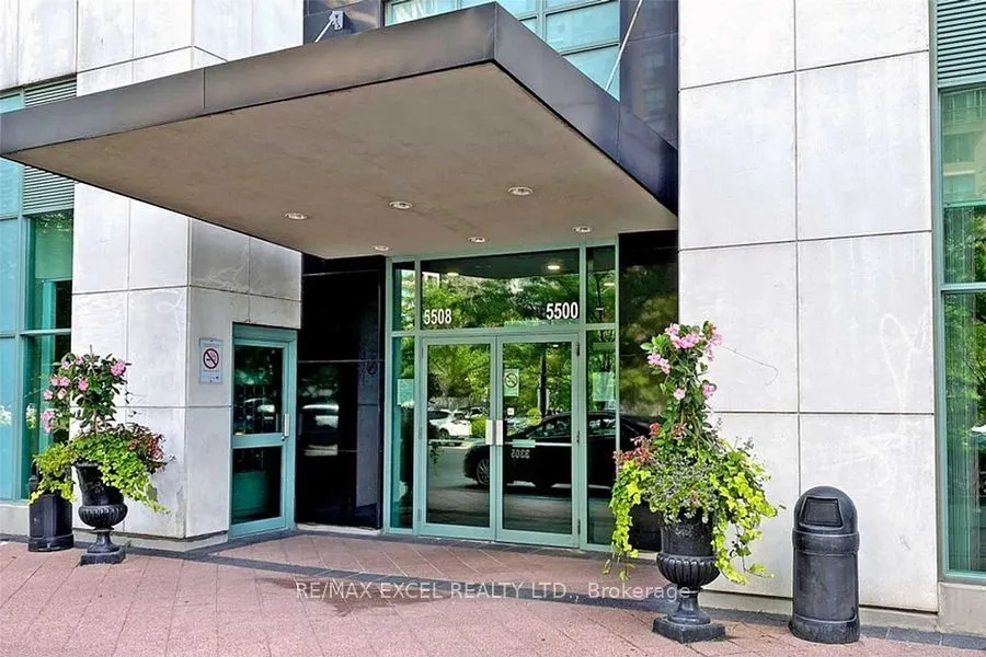 5500 Yonge Street #2011