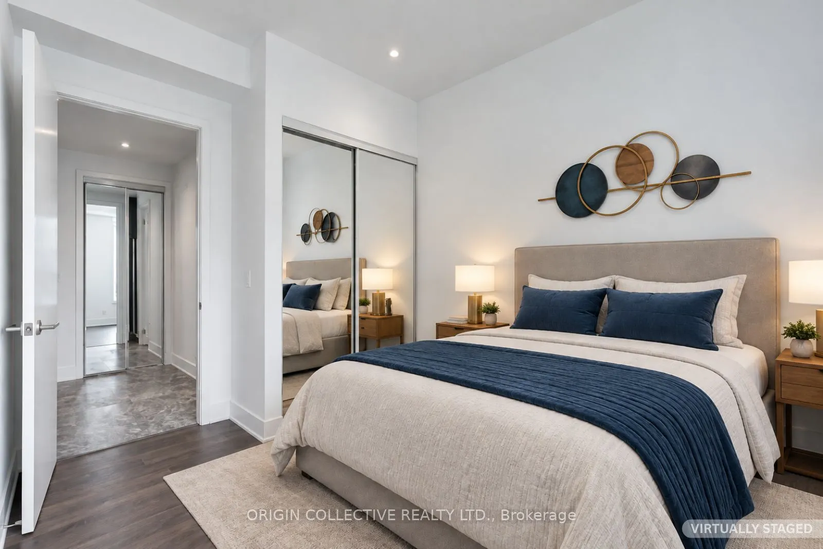 111 St Clair Avenue W #405