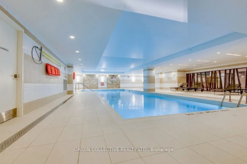 111 St Clair Avenue W #405