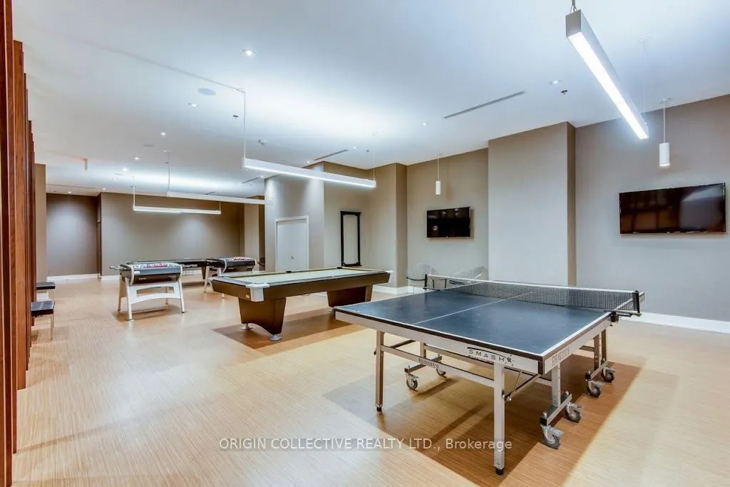 111 St Clair Avenue W #405