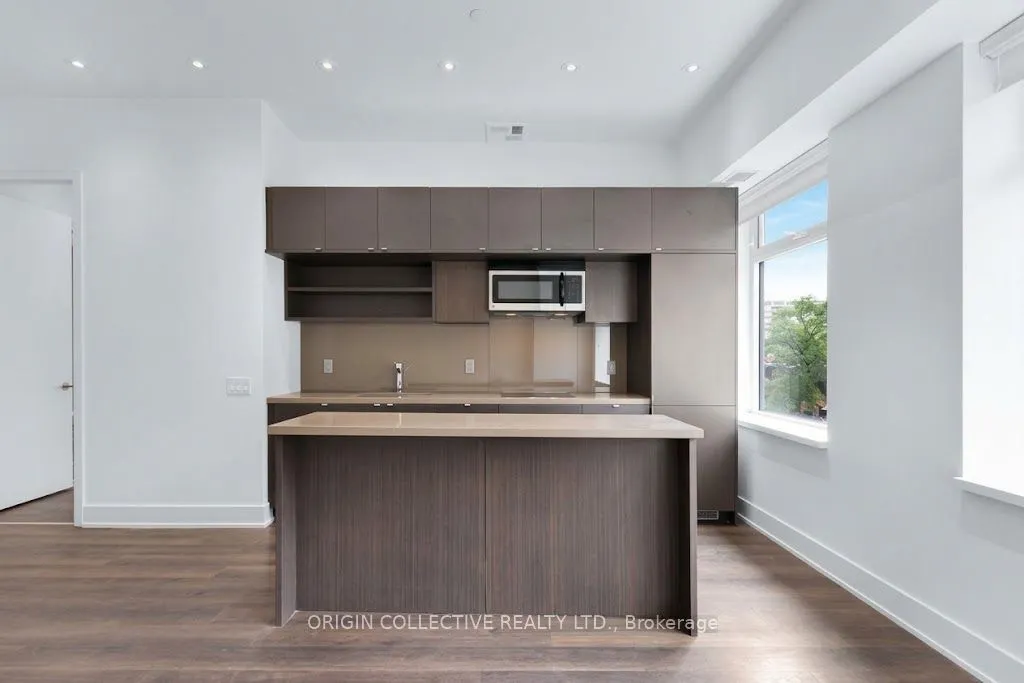 111 St Clair Avenue W #405