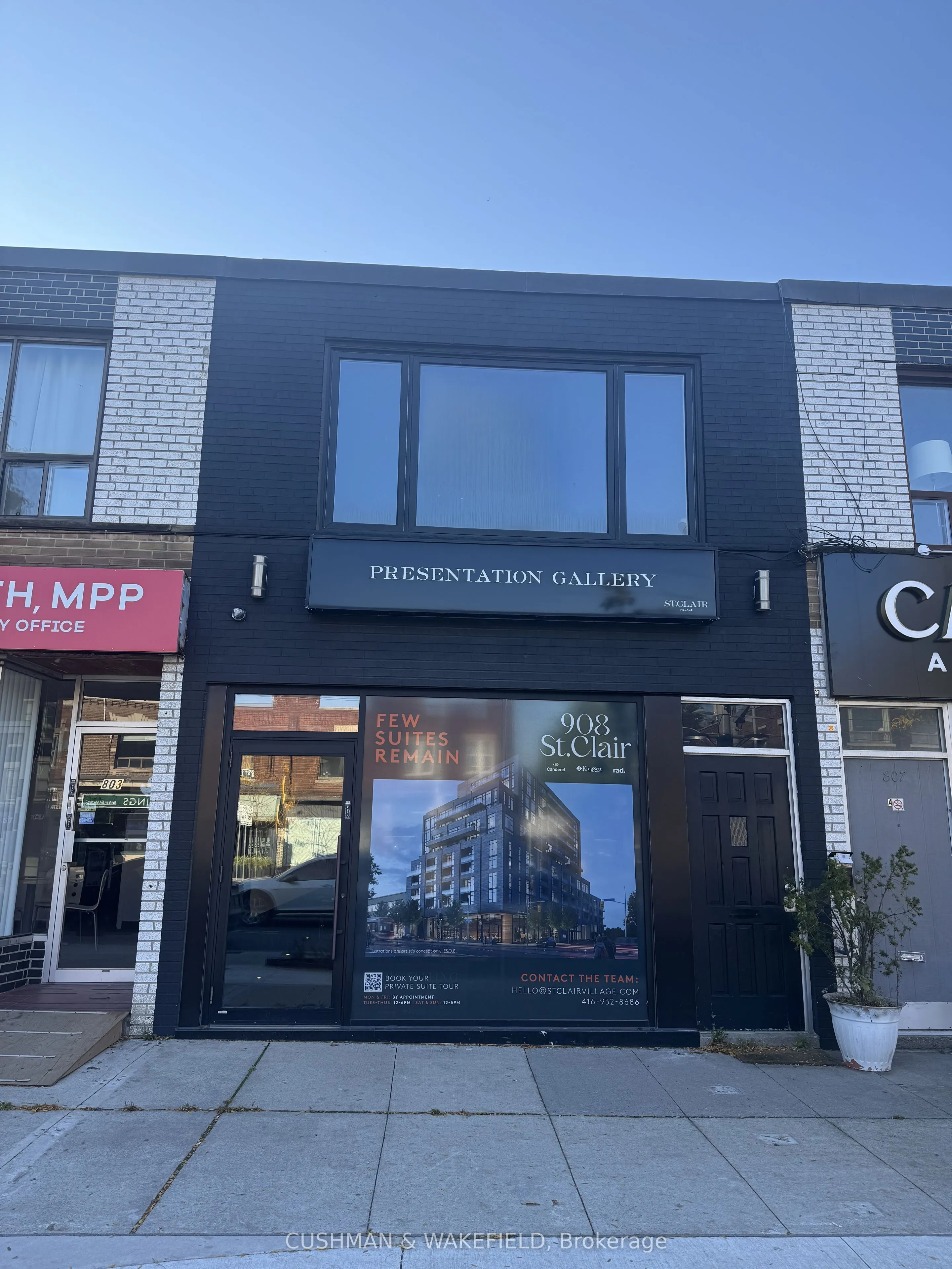805 St Clair Avenue W