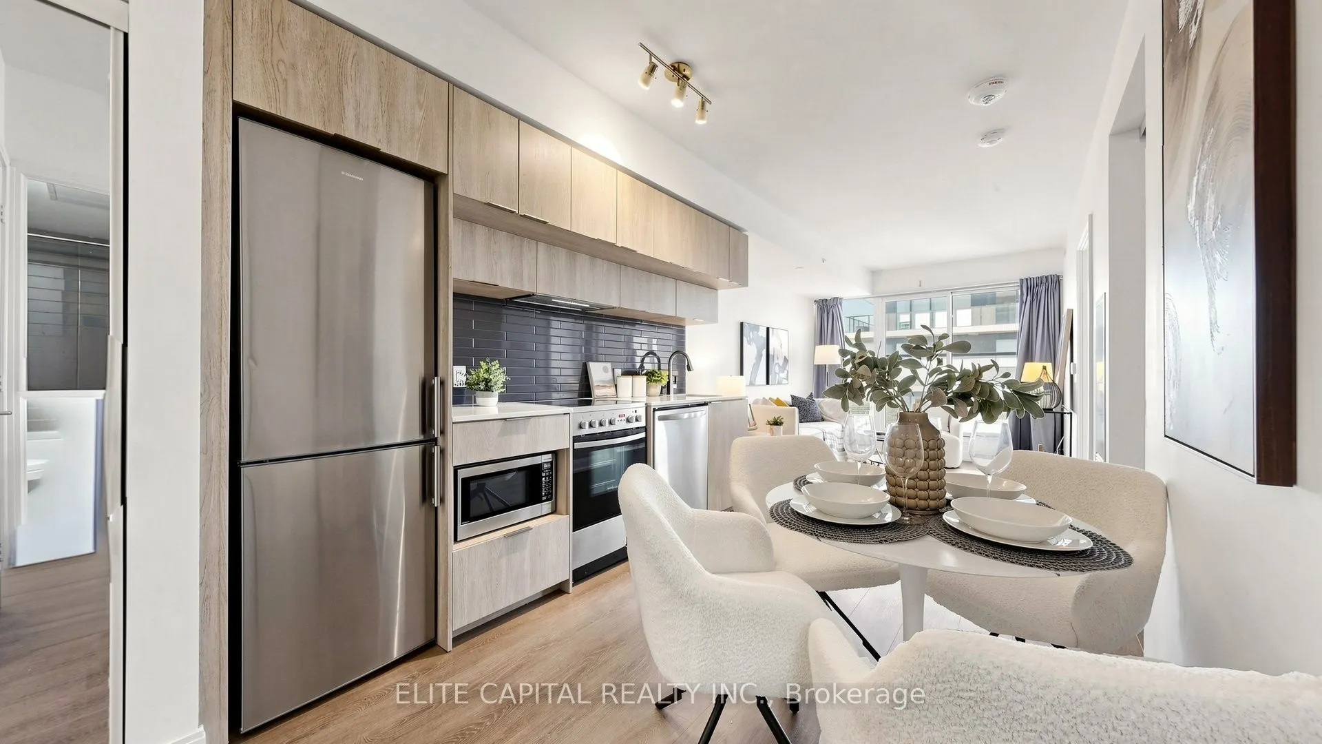 181 Dundas Street E #4612