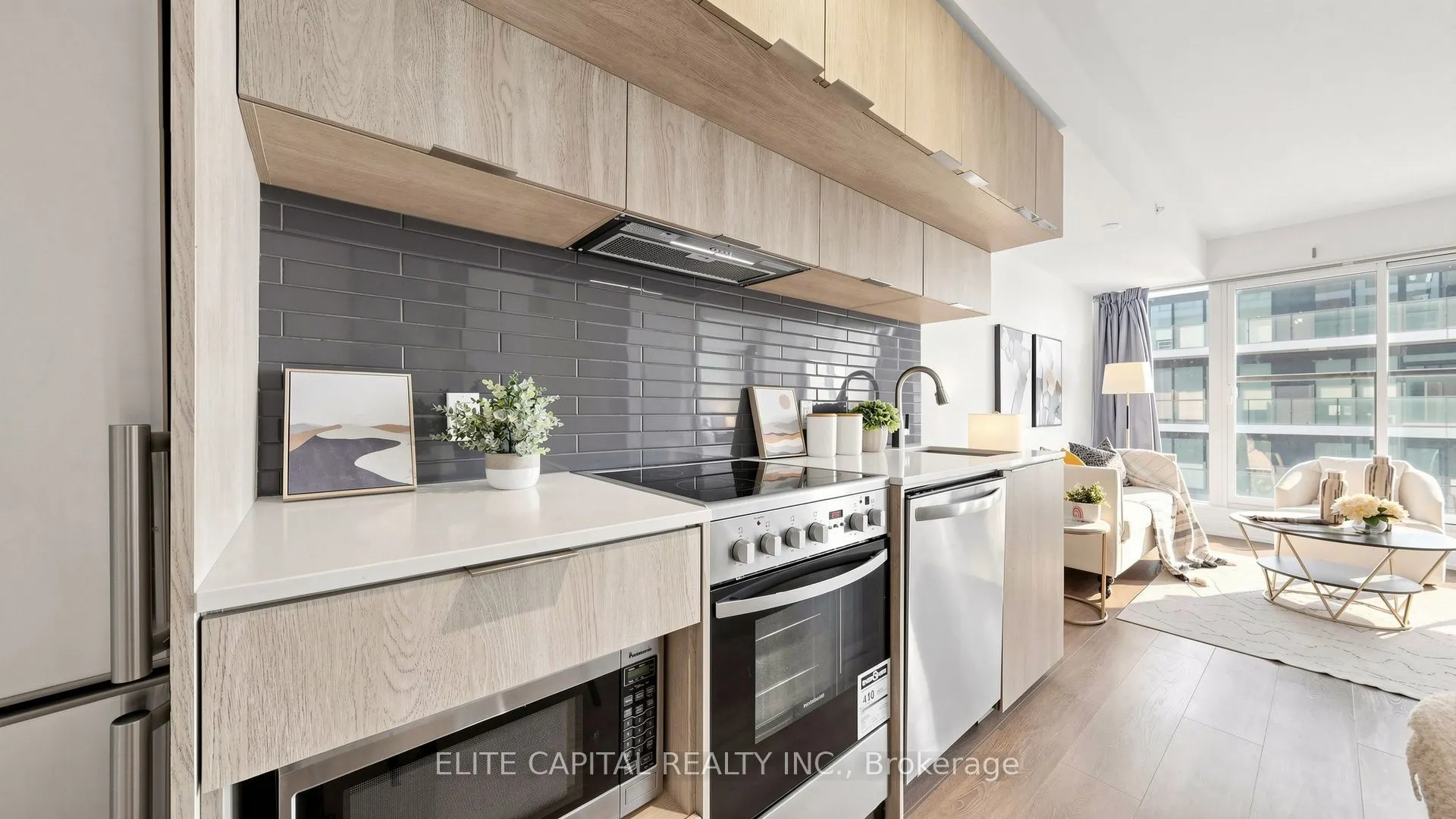 181 Dundas Street E #4612