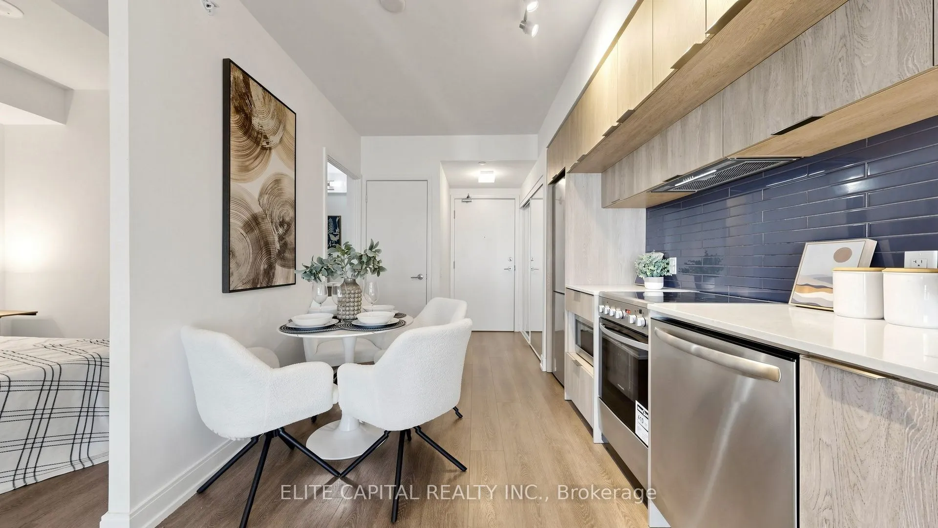 181 Dundas Street E #4612