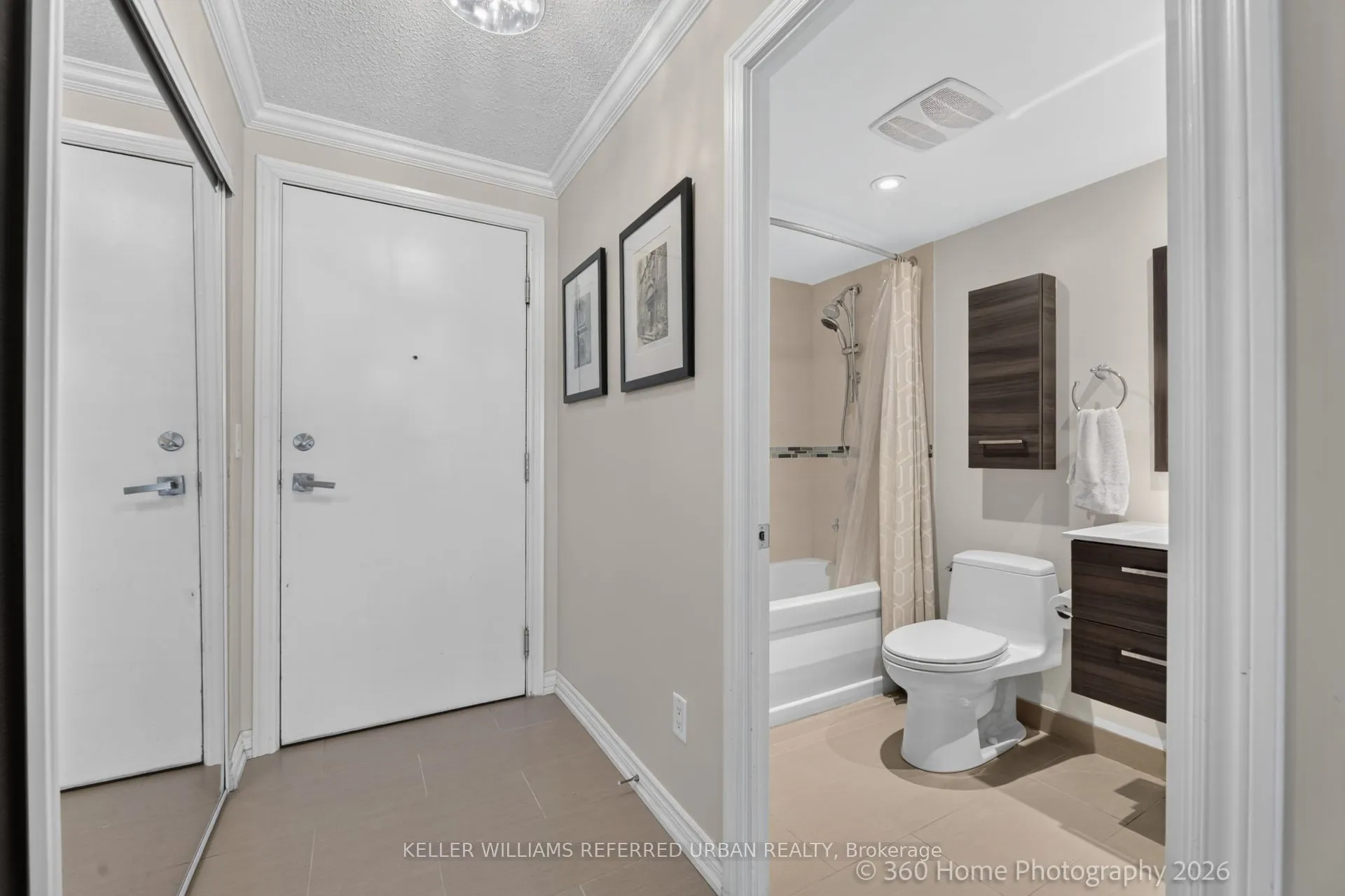 250 Wellington Street W #339