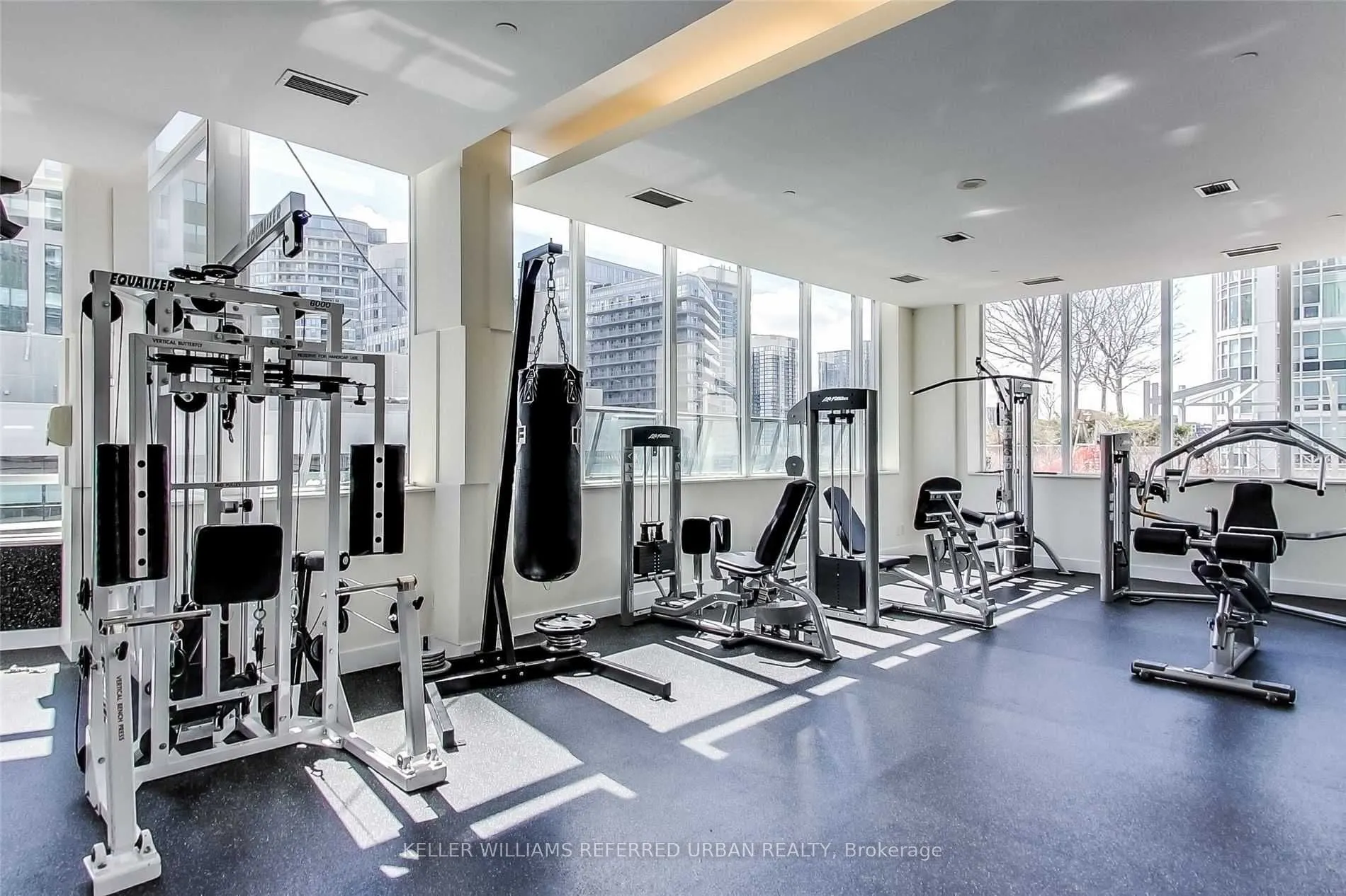250 Wellington Street W #339