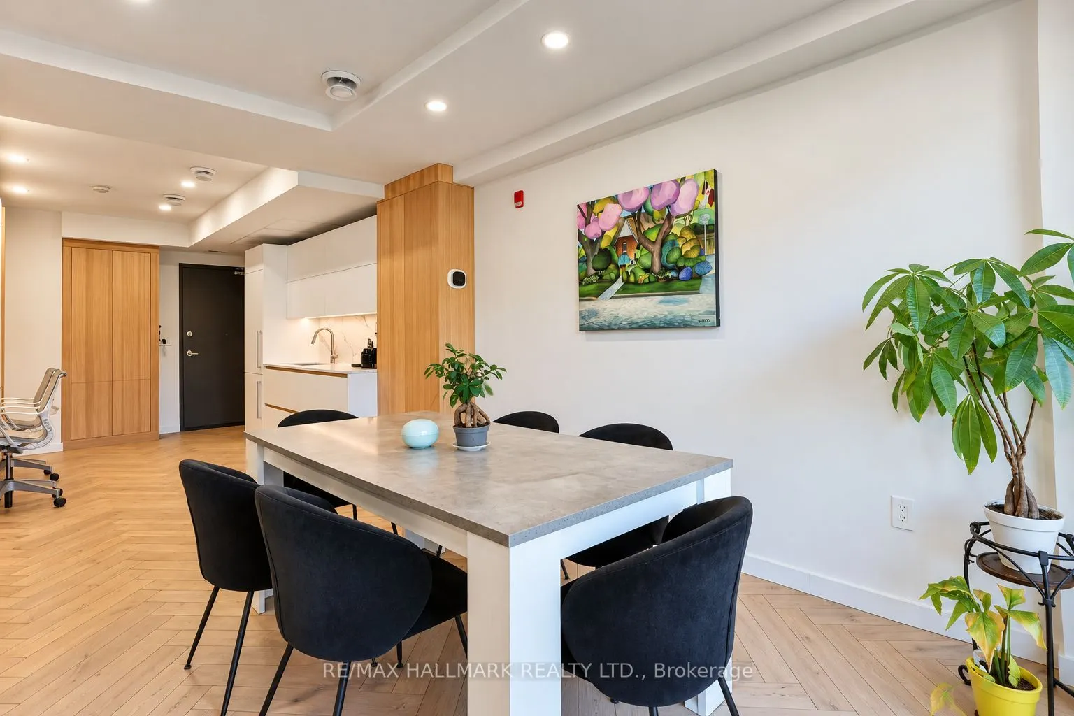 222 Finch Avenue W #217