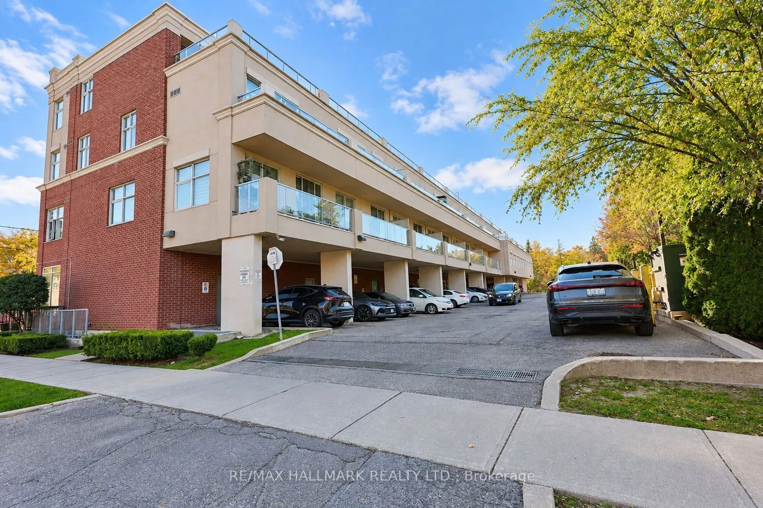 222 Finch Avenue W #217