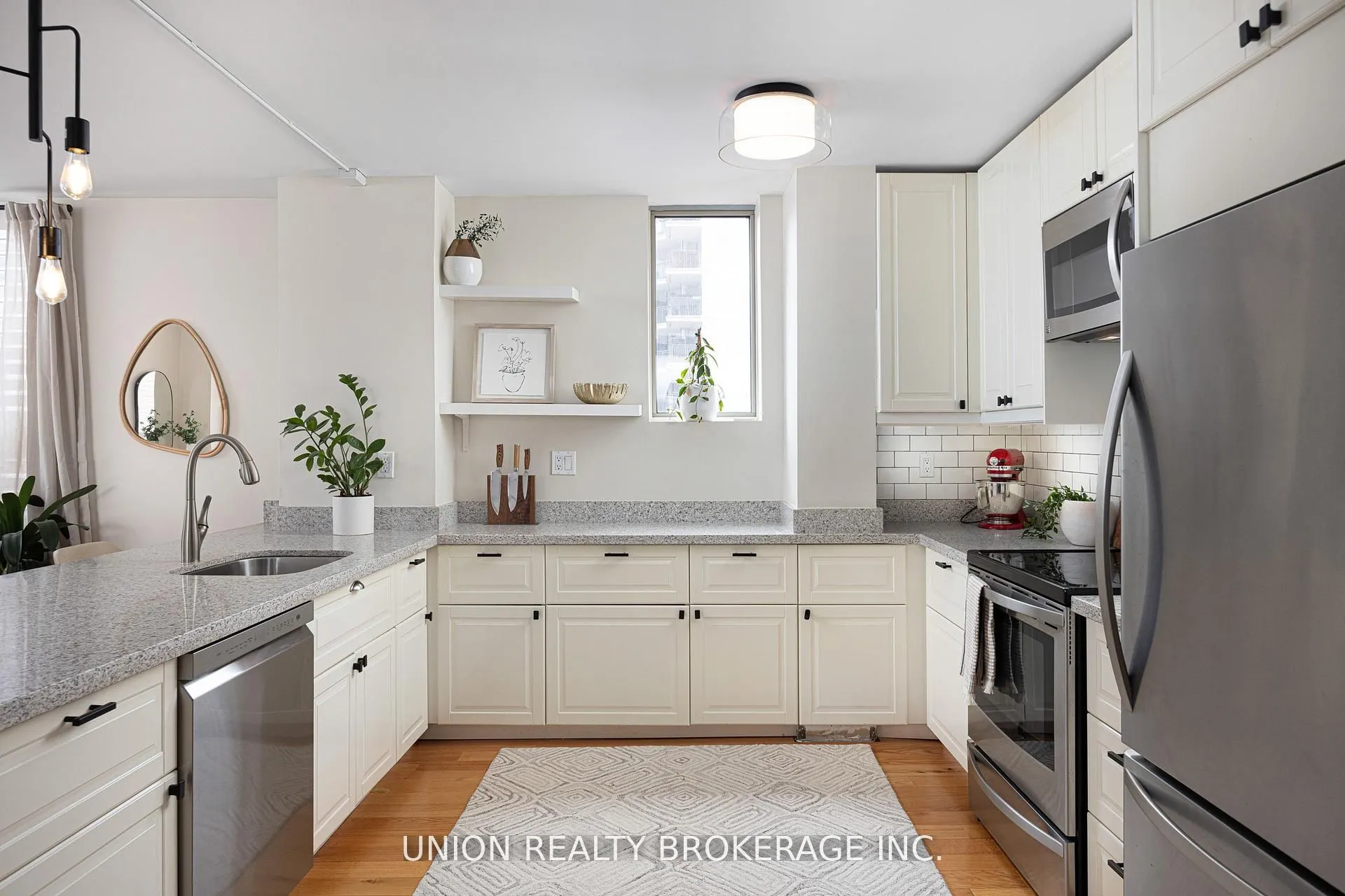 95 Lombard Street #505