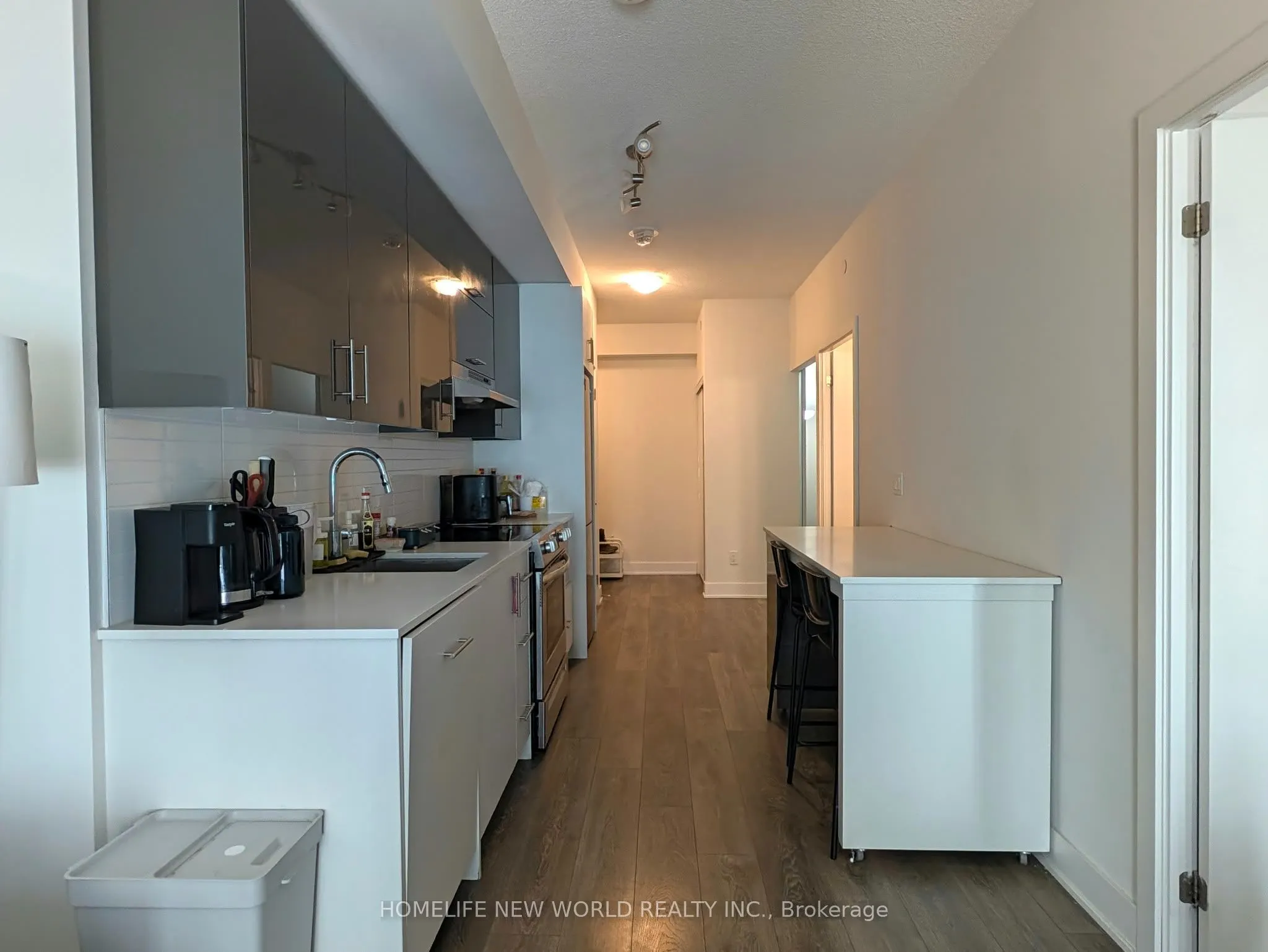 188 Fairview Mall Drive #201
