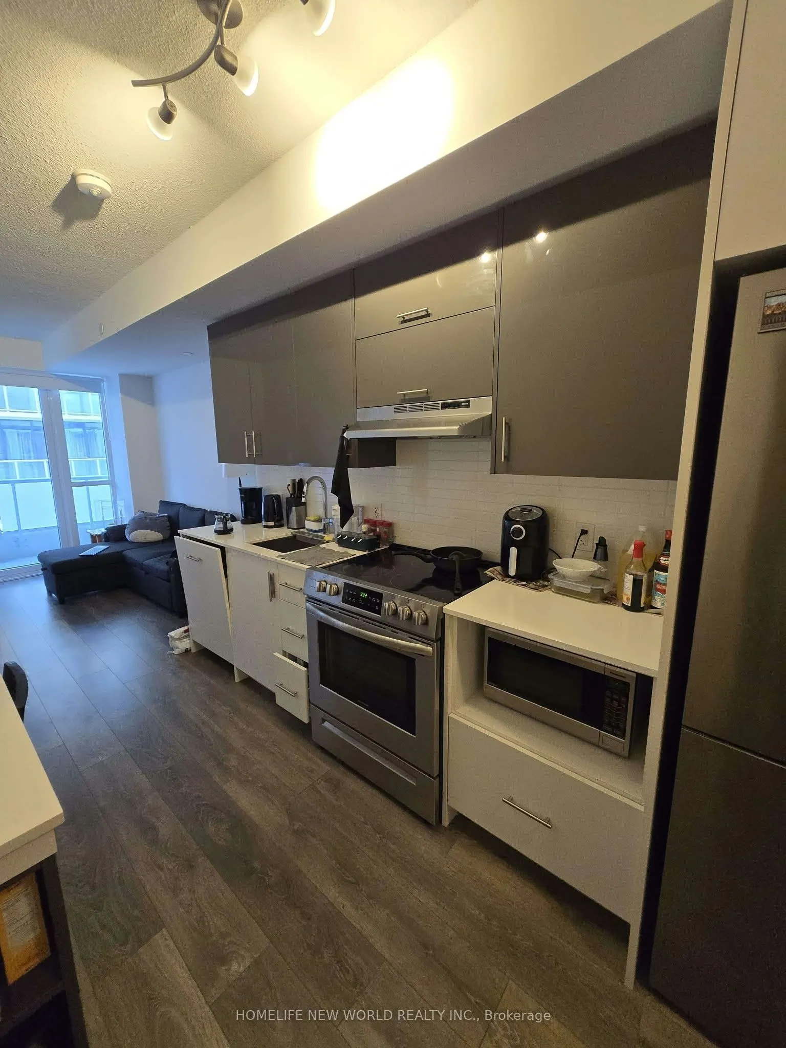 188 Fairview Mall Drive #201