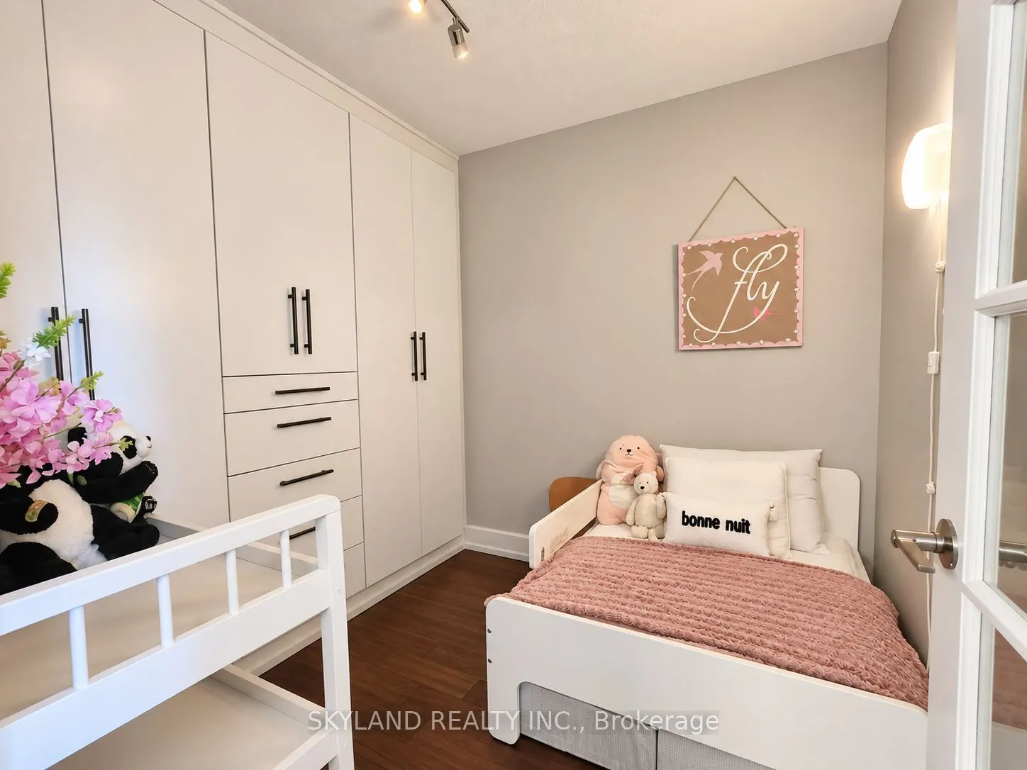 676 Sheppard Avenue E #415