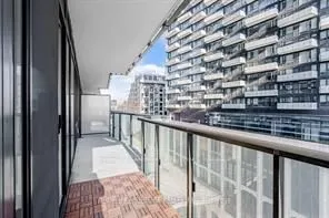 480 Front Street W #914